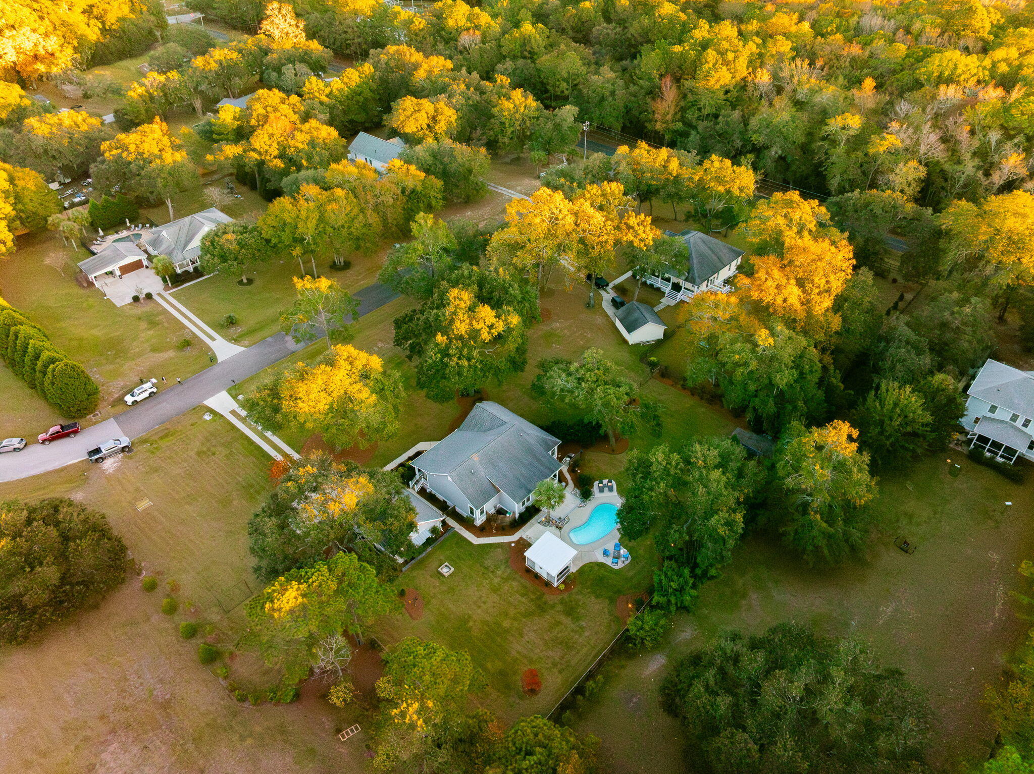 5323 Peerless Place Drive