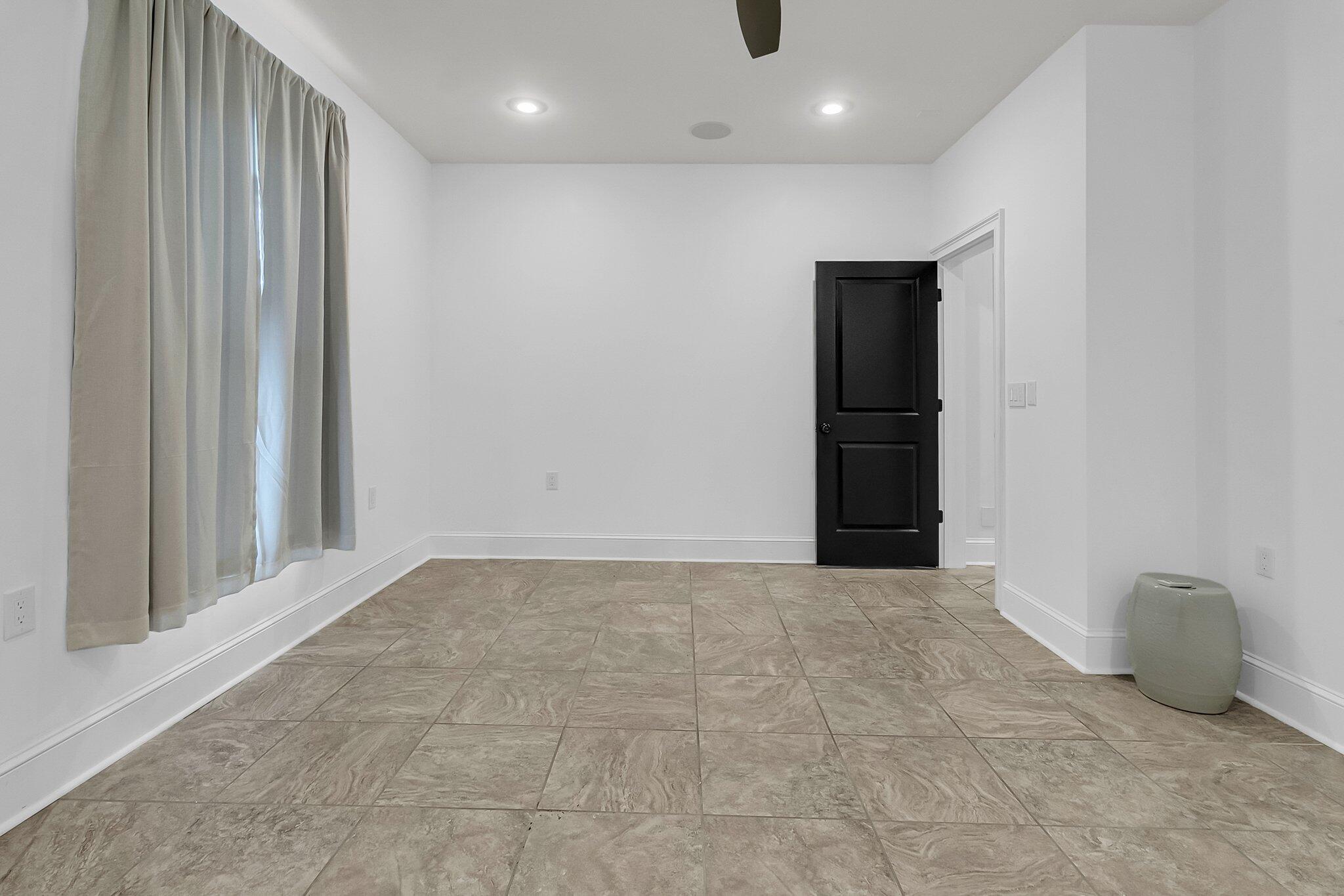 2777 Oak Manor Drive