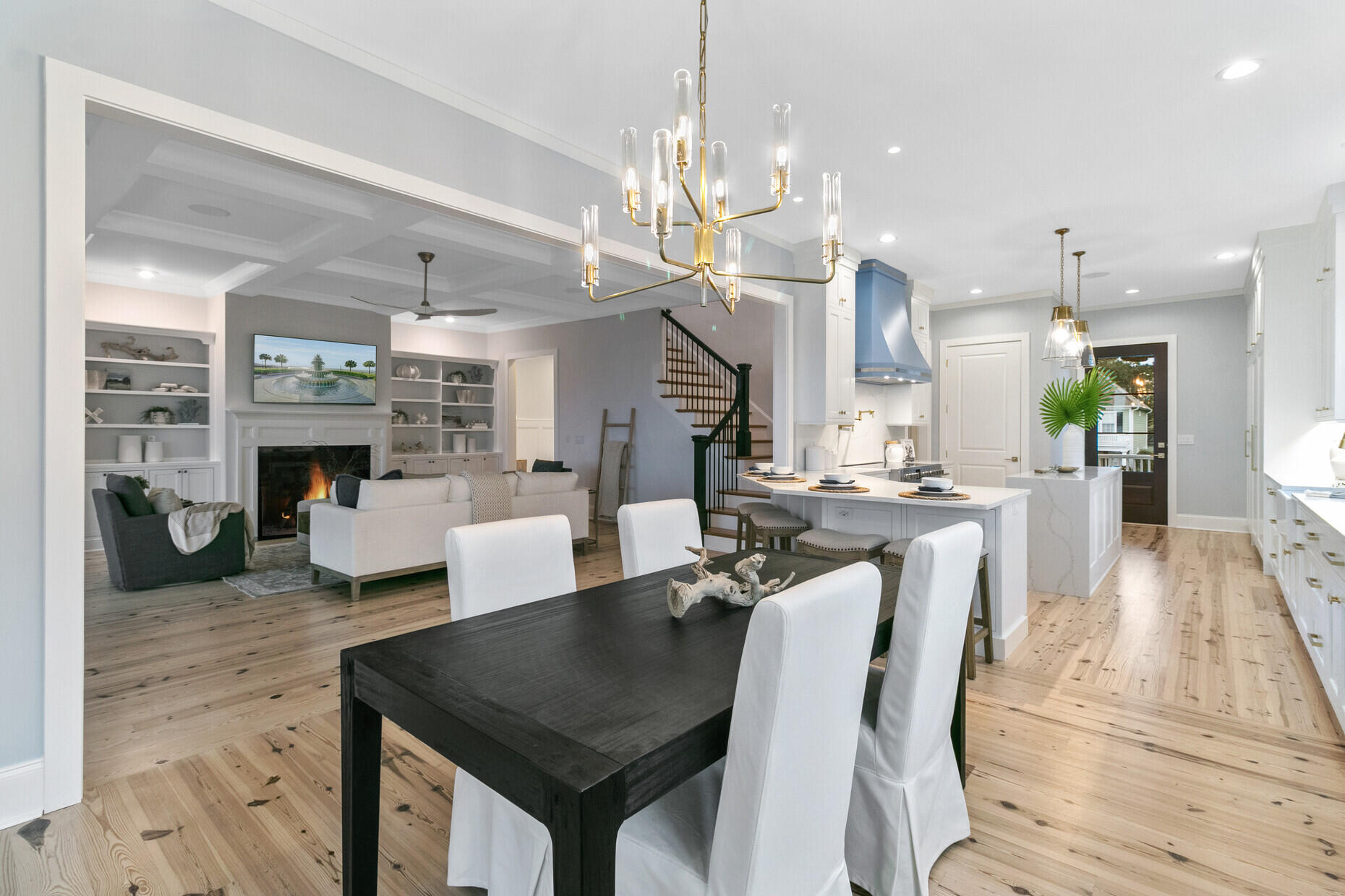 2777 Oak Manor Drive