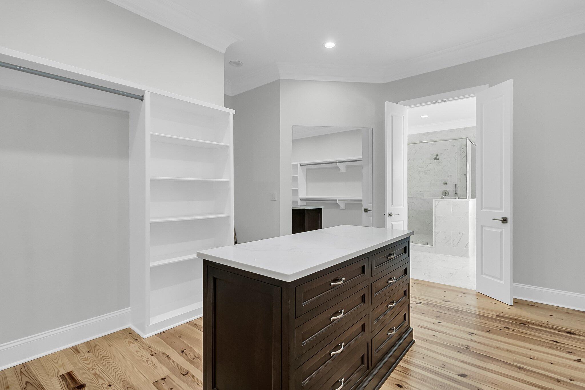 2777 Oak Manor Drive