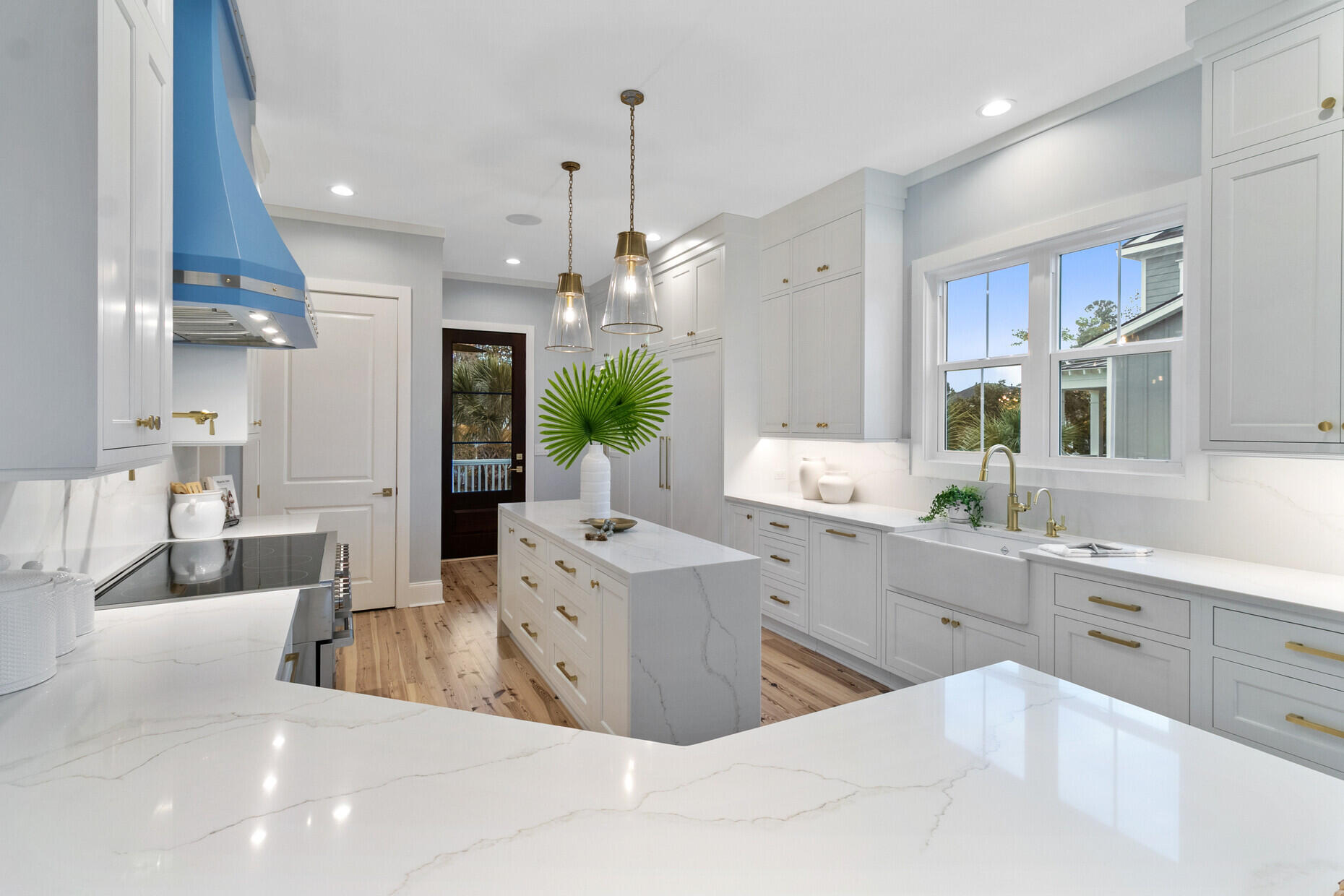 2777 Oak Manor Drive