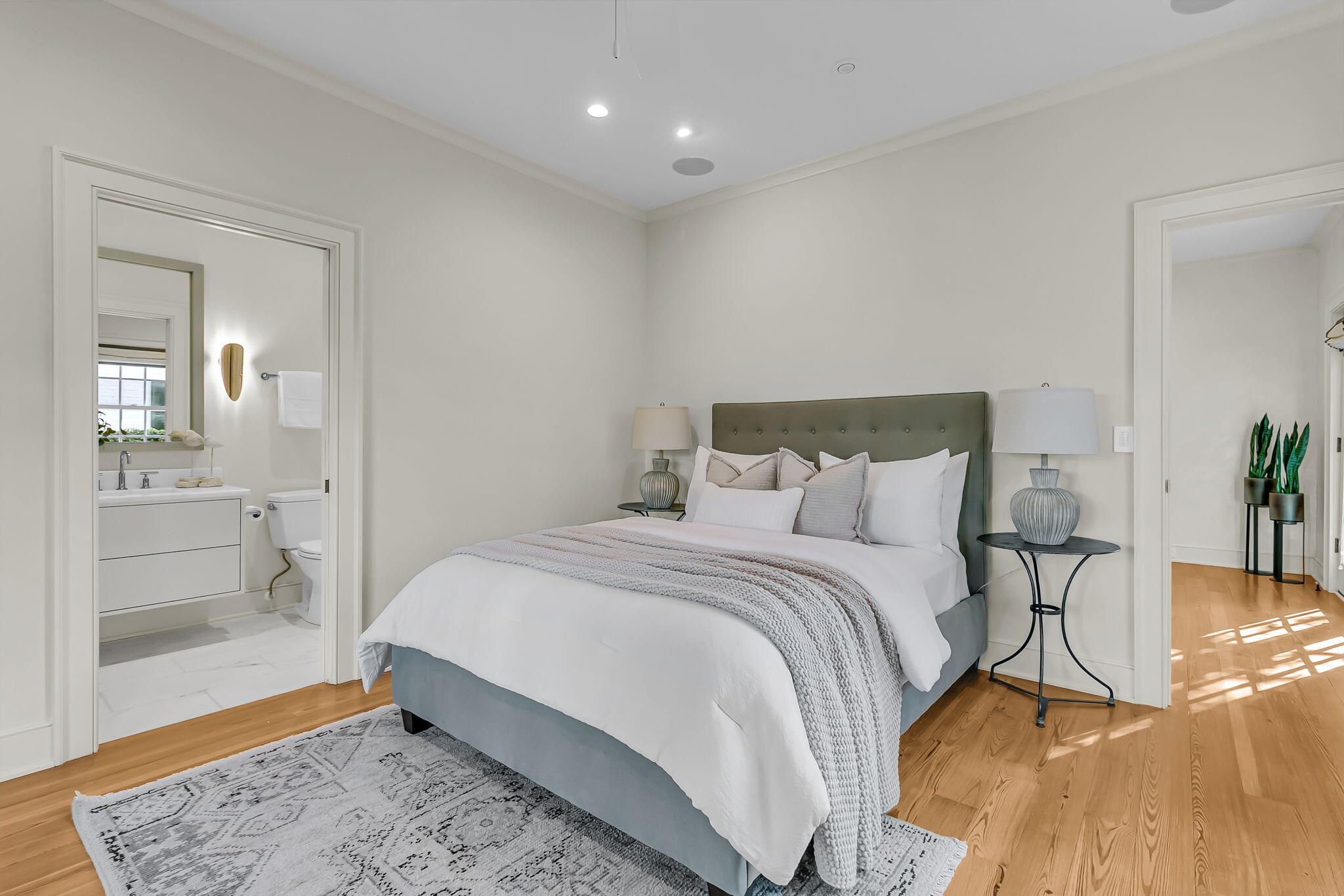 14 1/2 Murray Boulevard