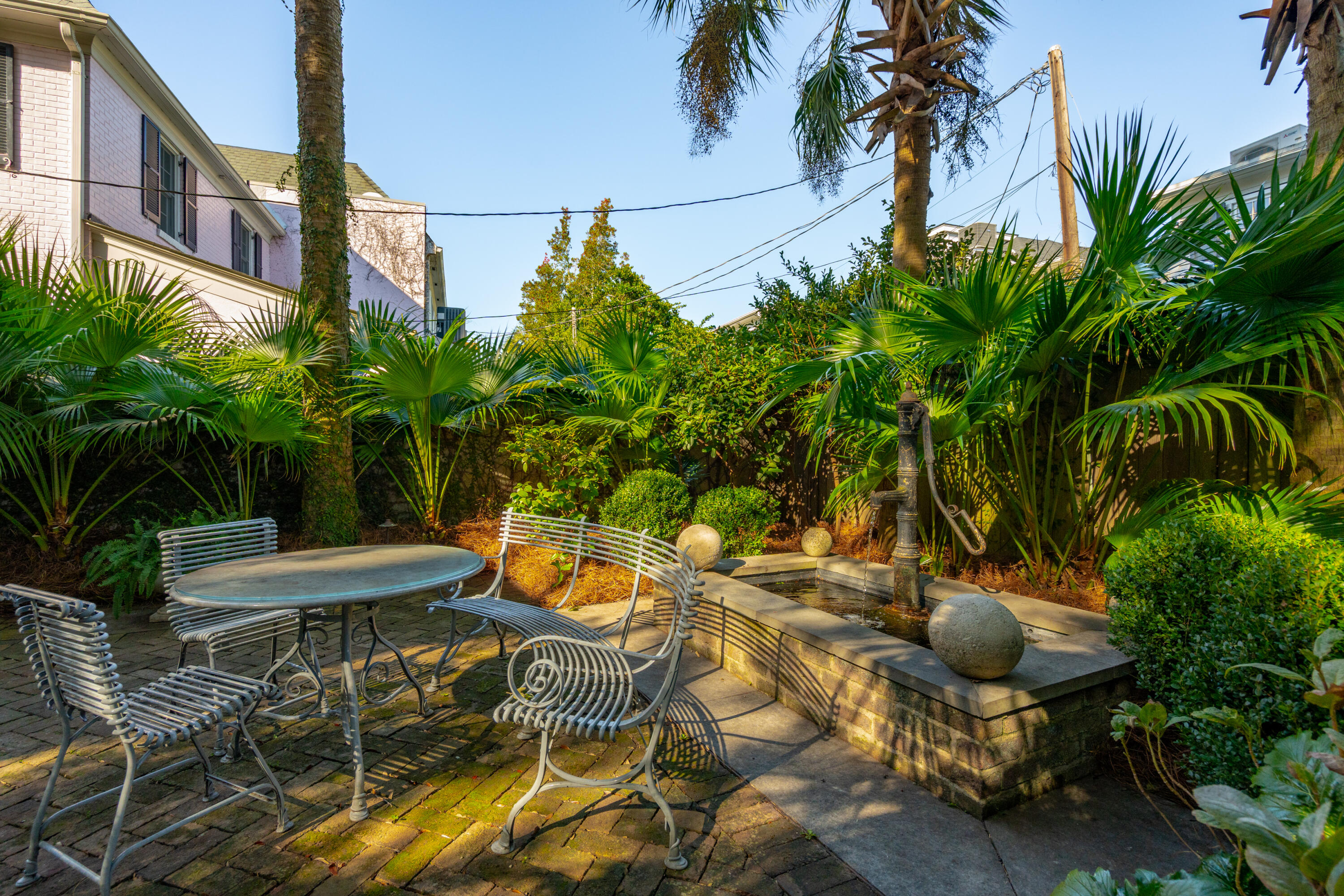 14 1/2 Murray Boulevard