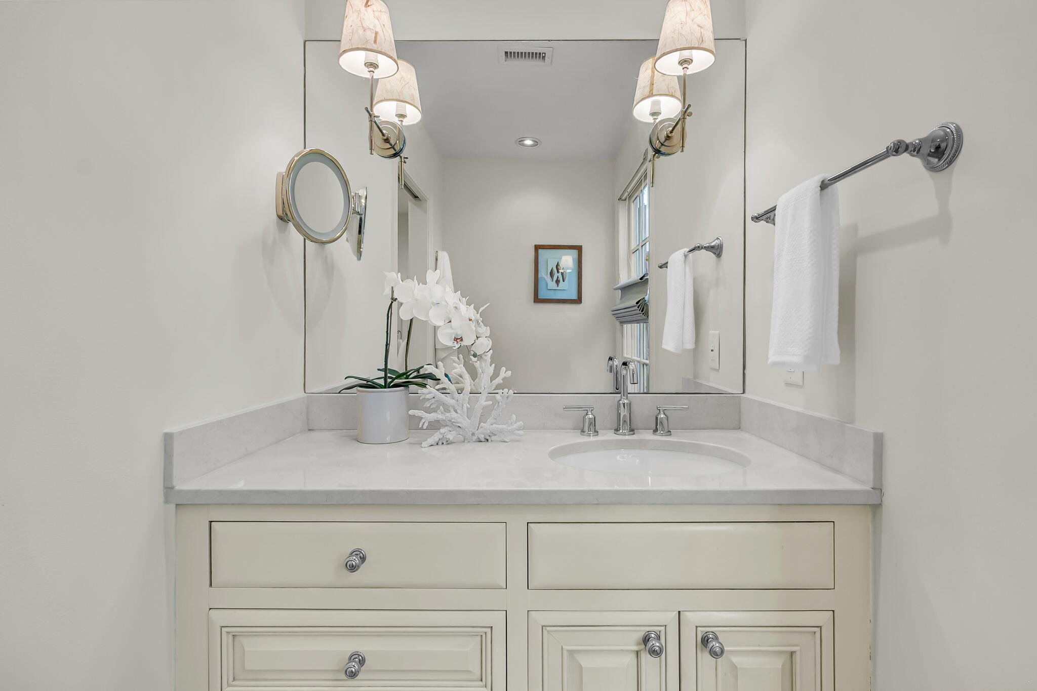 14 1/2 Murray Boulevard