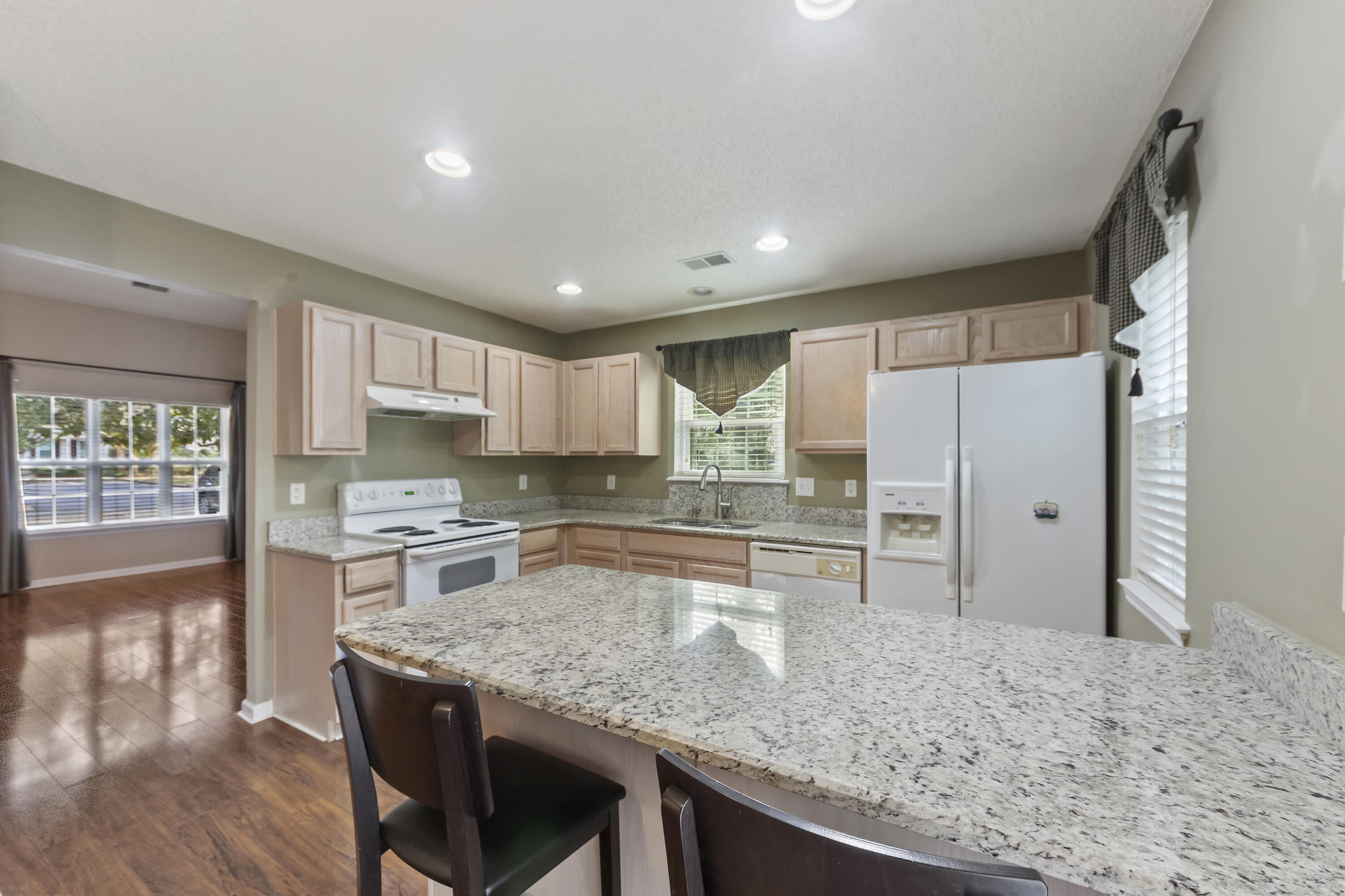 8038 Shadow Oak Drive