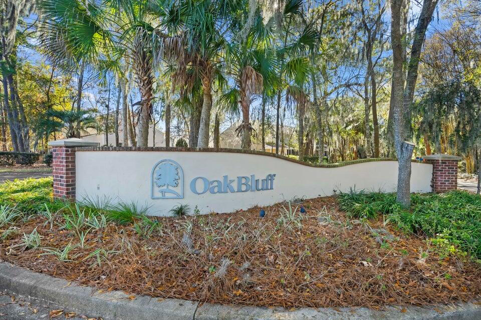 8038 Shadow Oak Drive