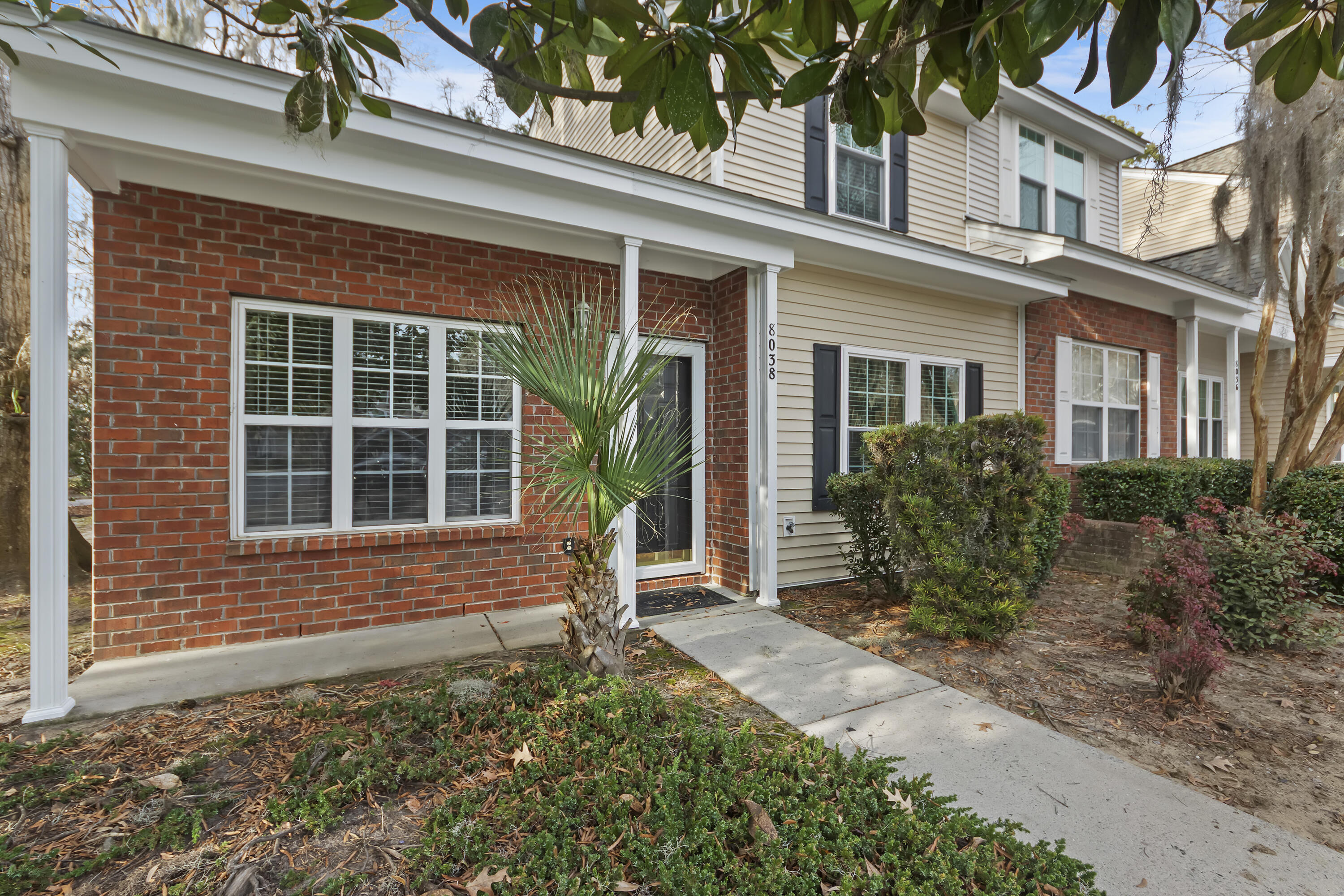 8038 Shadow Oak Drive