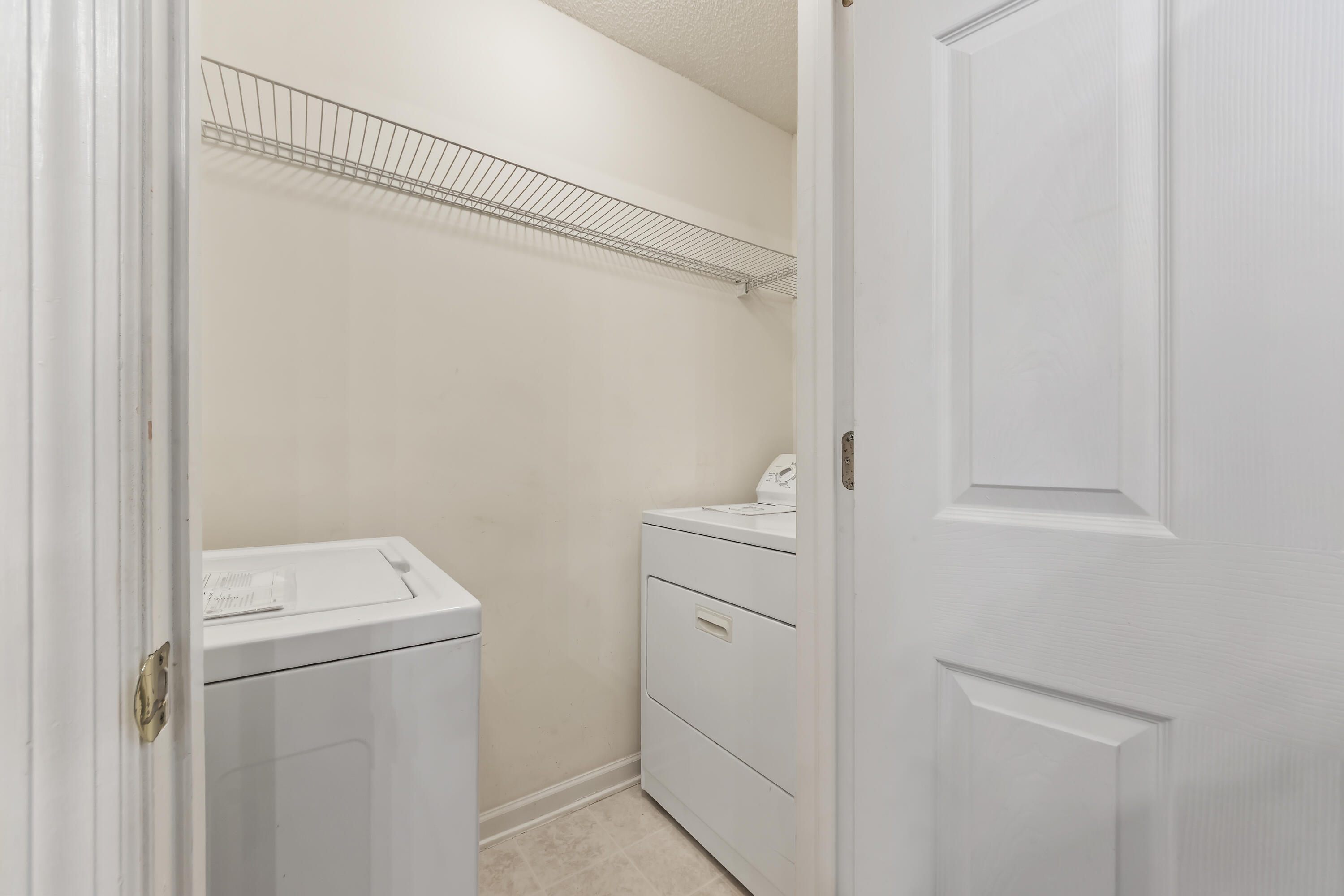 8038 Shadow Oak Drive