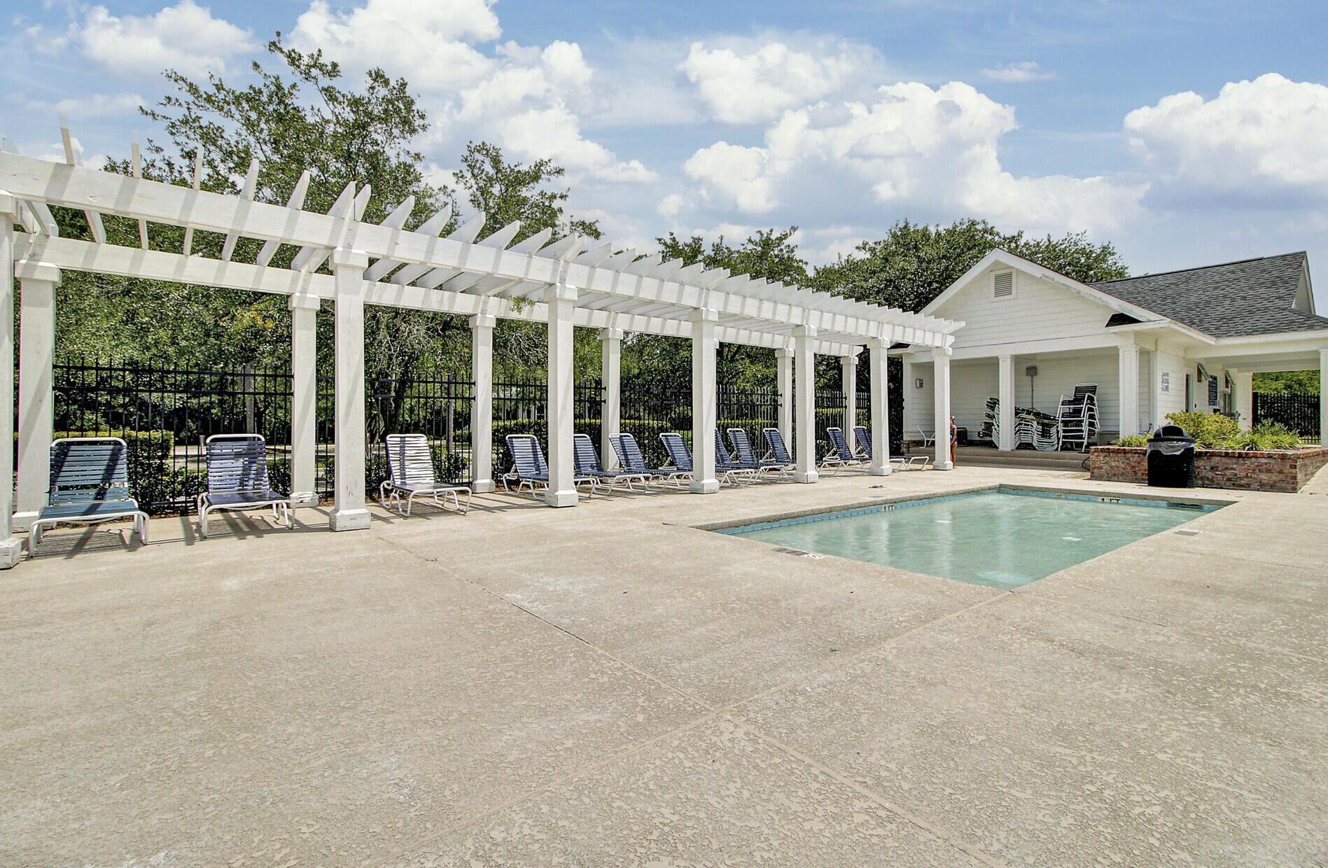 2197 Hartfords Bluff Circle