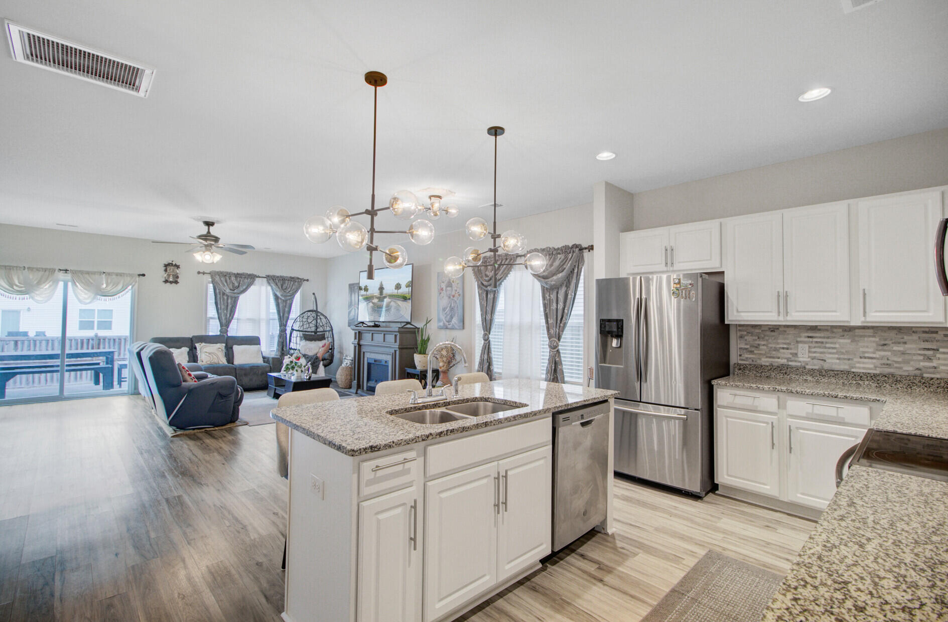 142 Clydesdale Circle