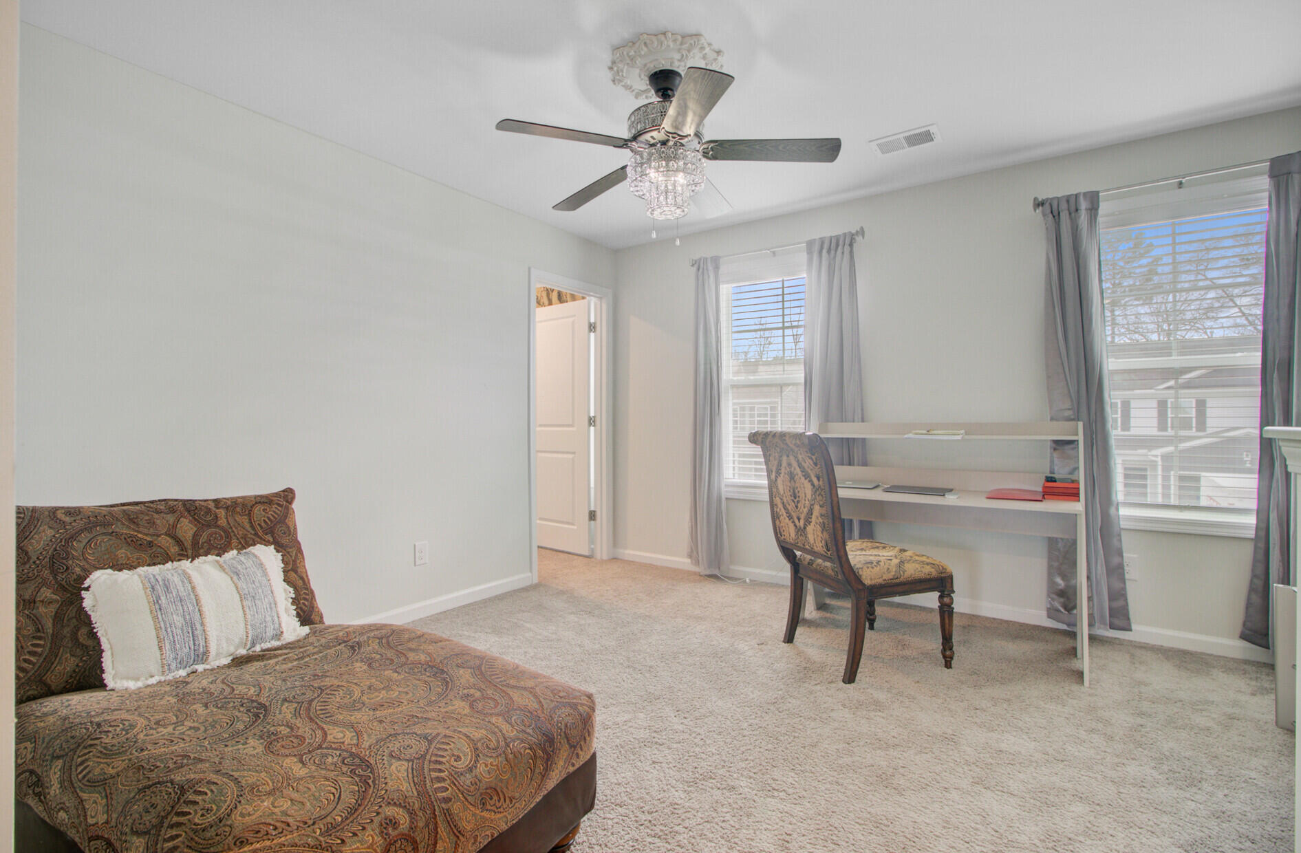 142 Clydesdale Circle