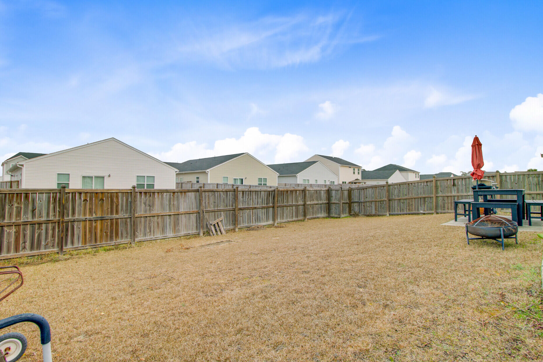 142 Clydesdale Circle