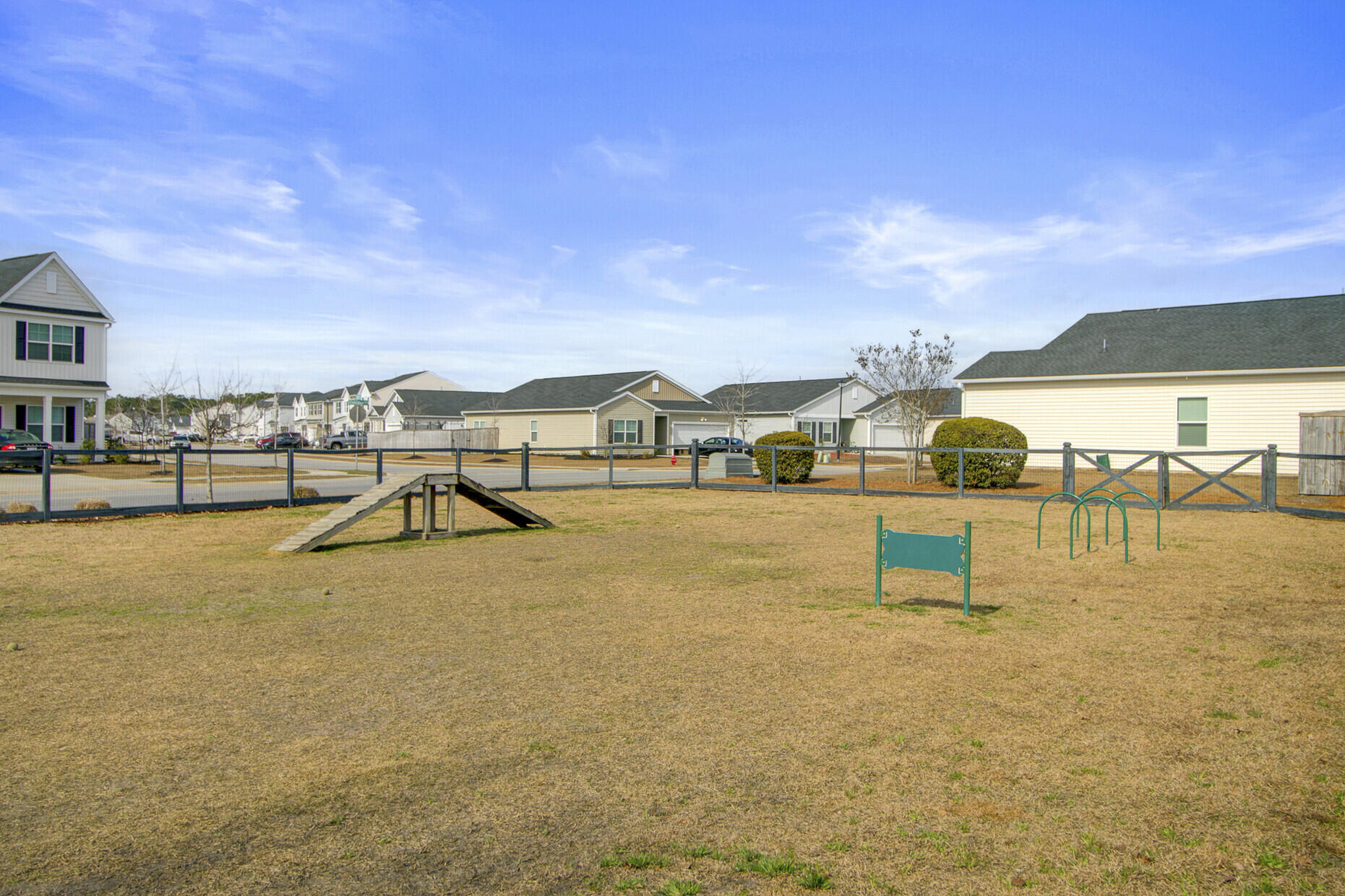 142 Clydesdale Circle