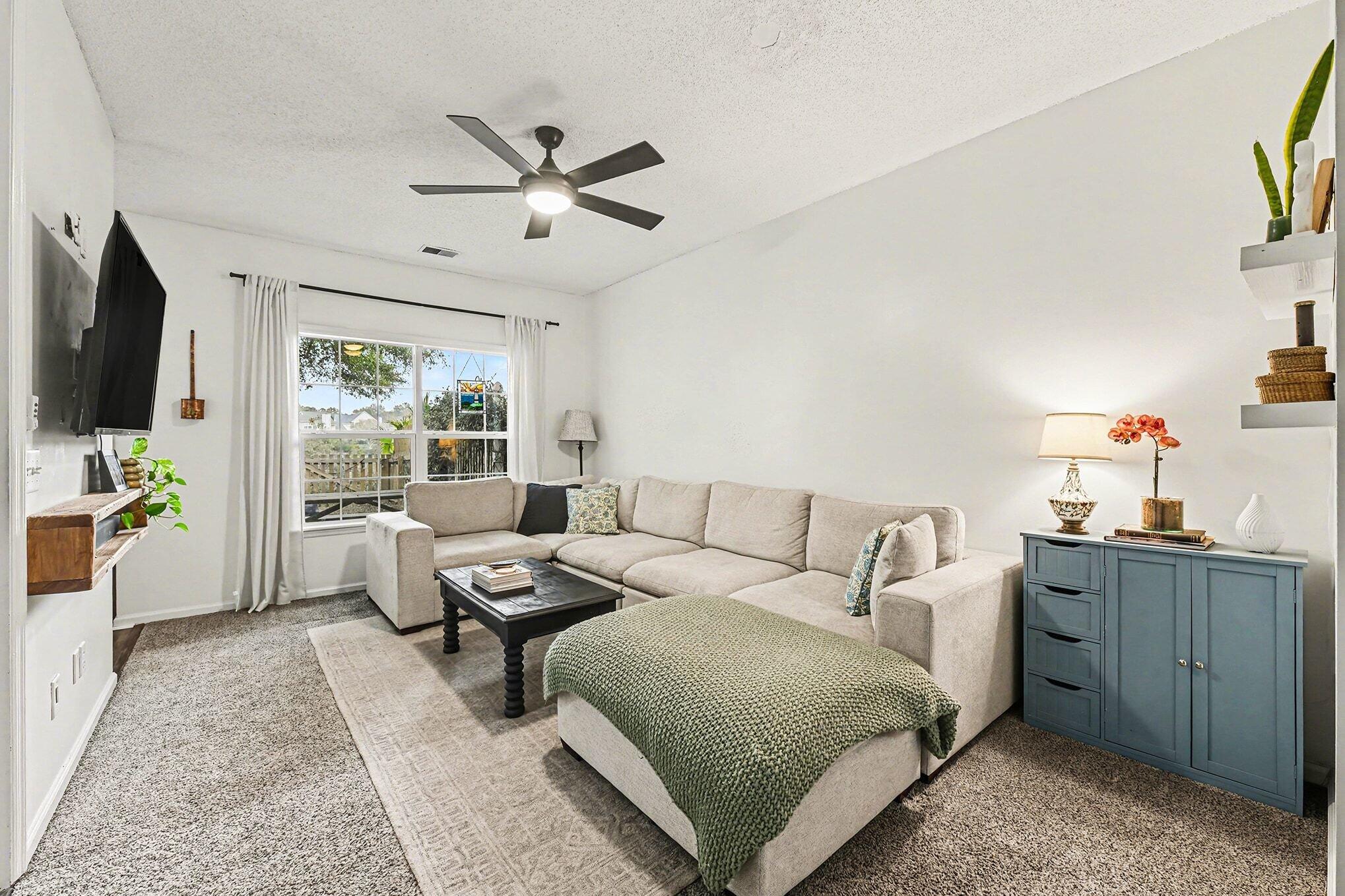 37 Rivers Point Row # A