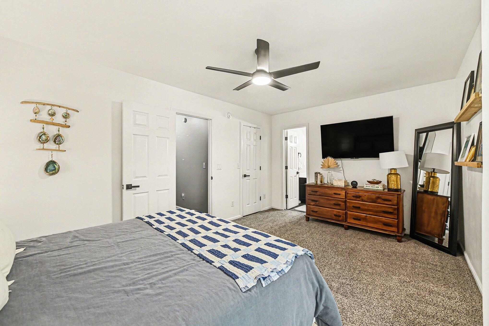 37 Rivers Point Row # A