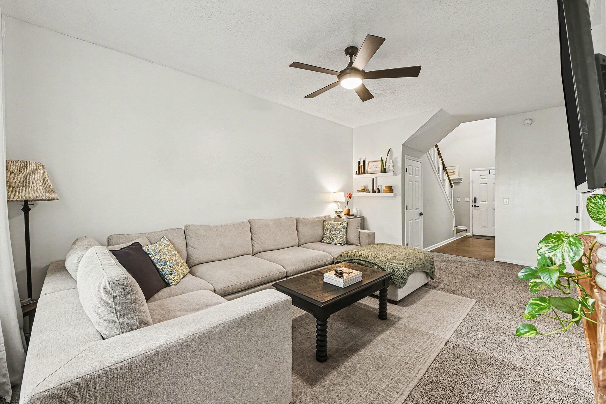 37 Rivers Point Row # A