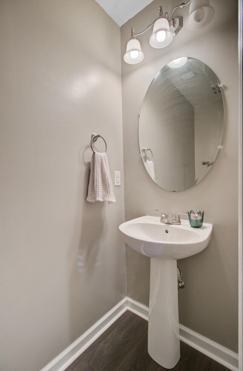 1003 Pine Bluff Drive