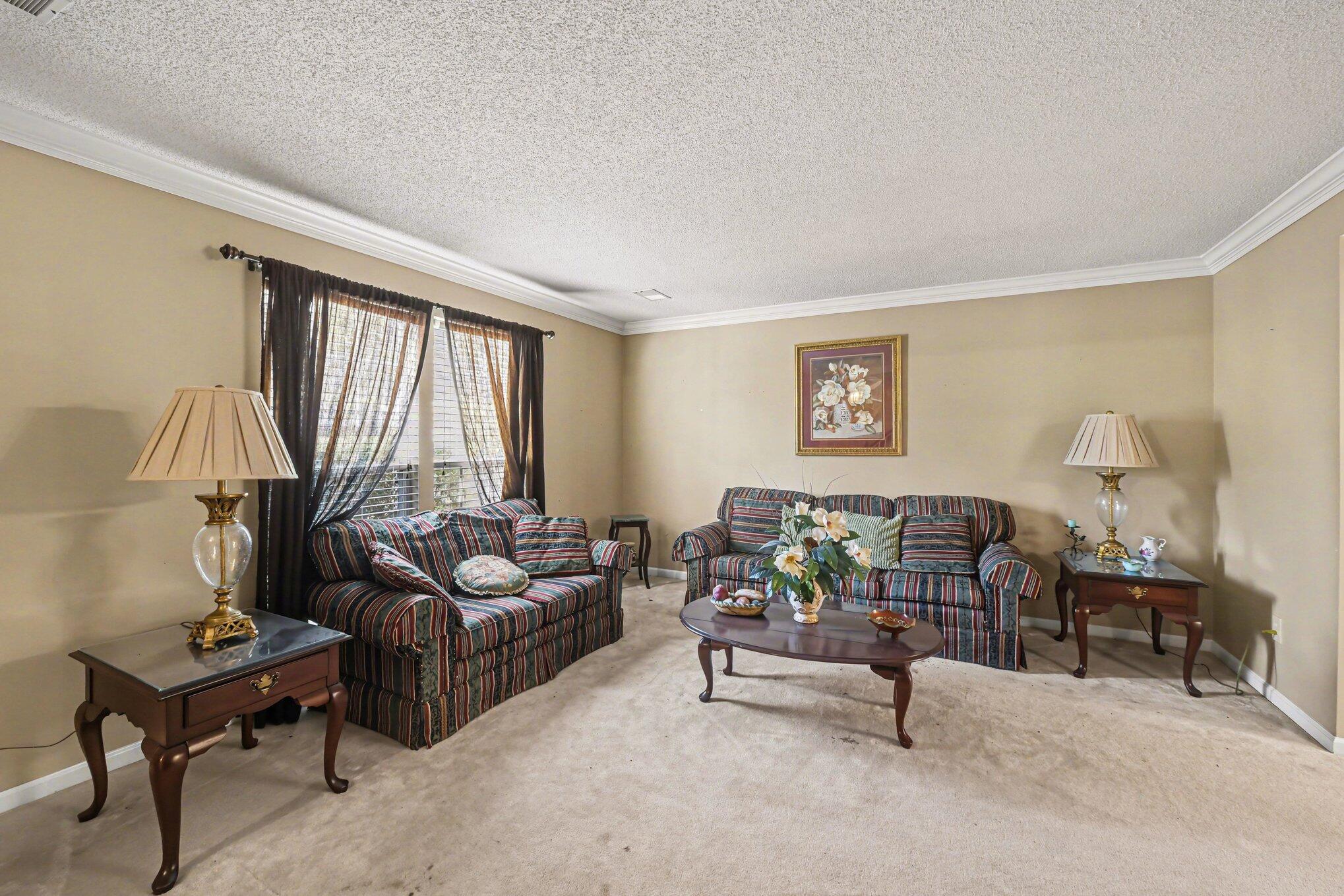 104 N Pembroke Drive