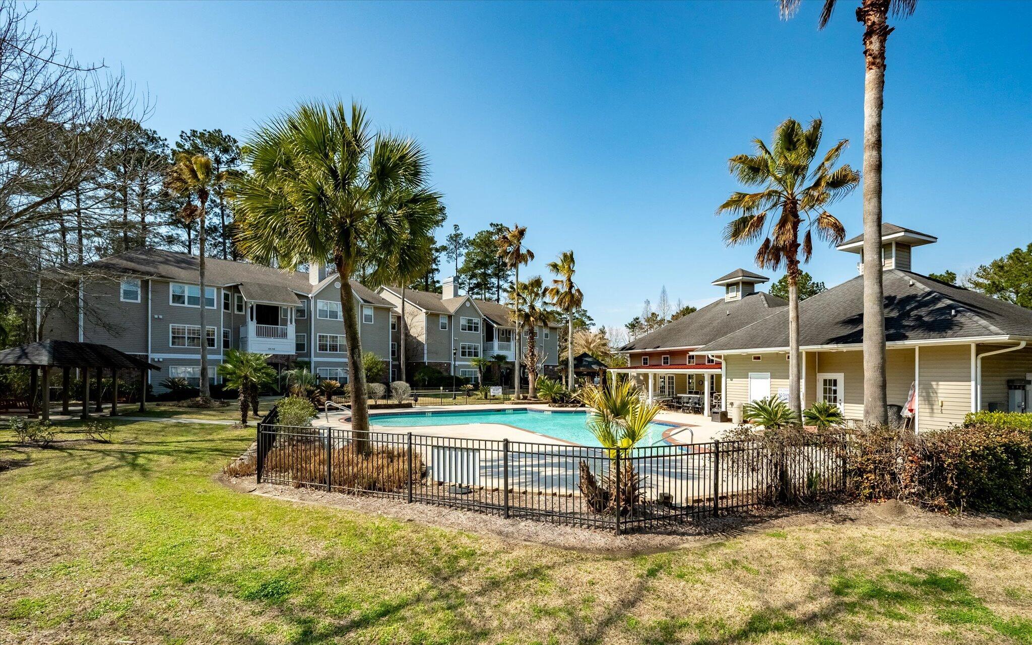 188 Midland Parkway Apt 105
