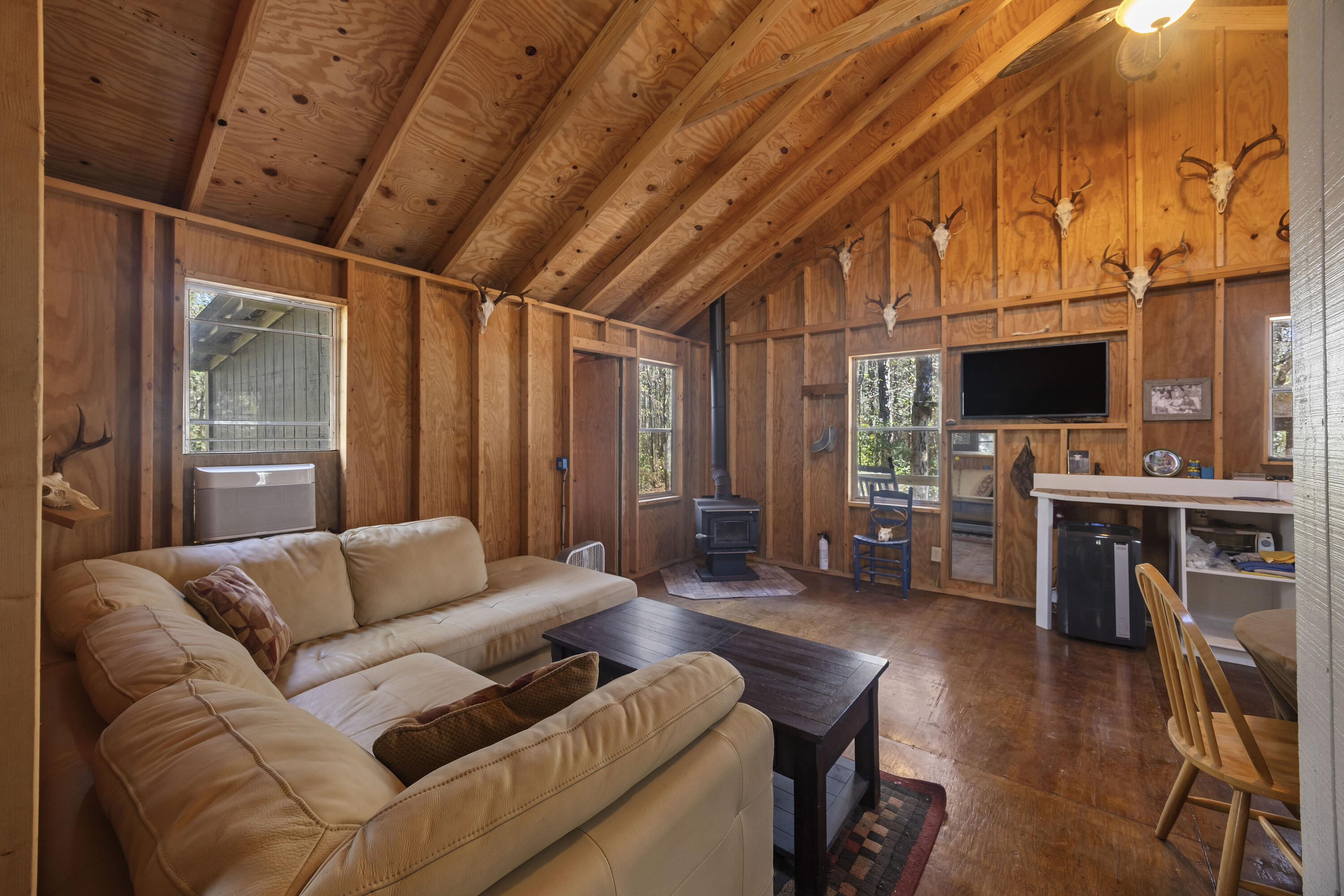 9168 Old Georgetown Road, McClellanville