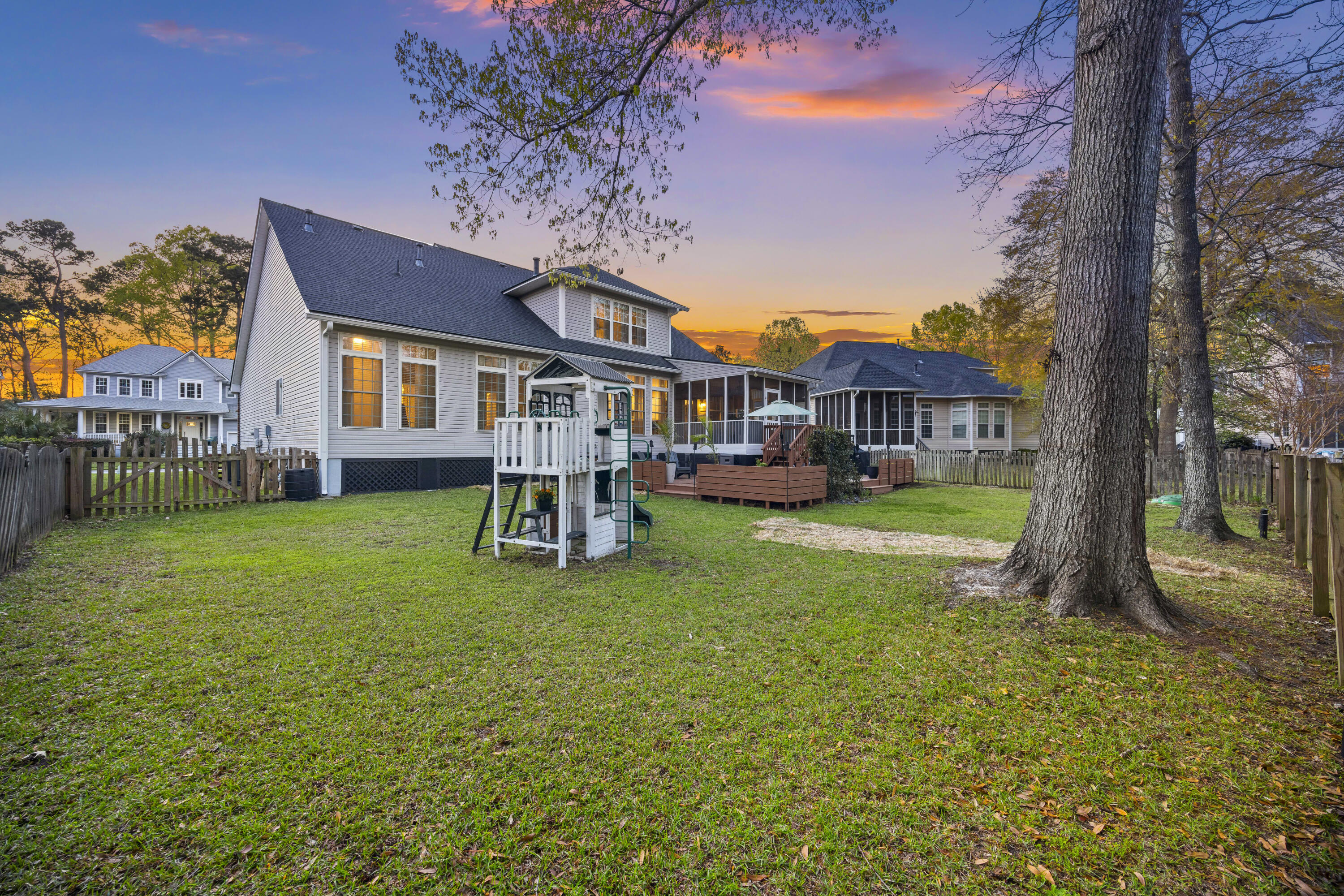 1617 William Hapton Way