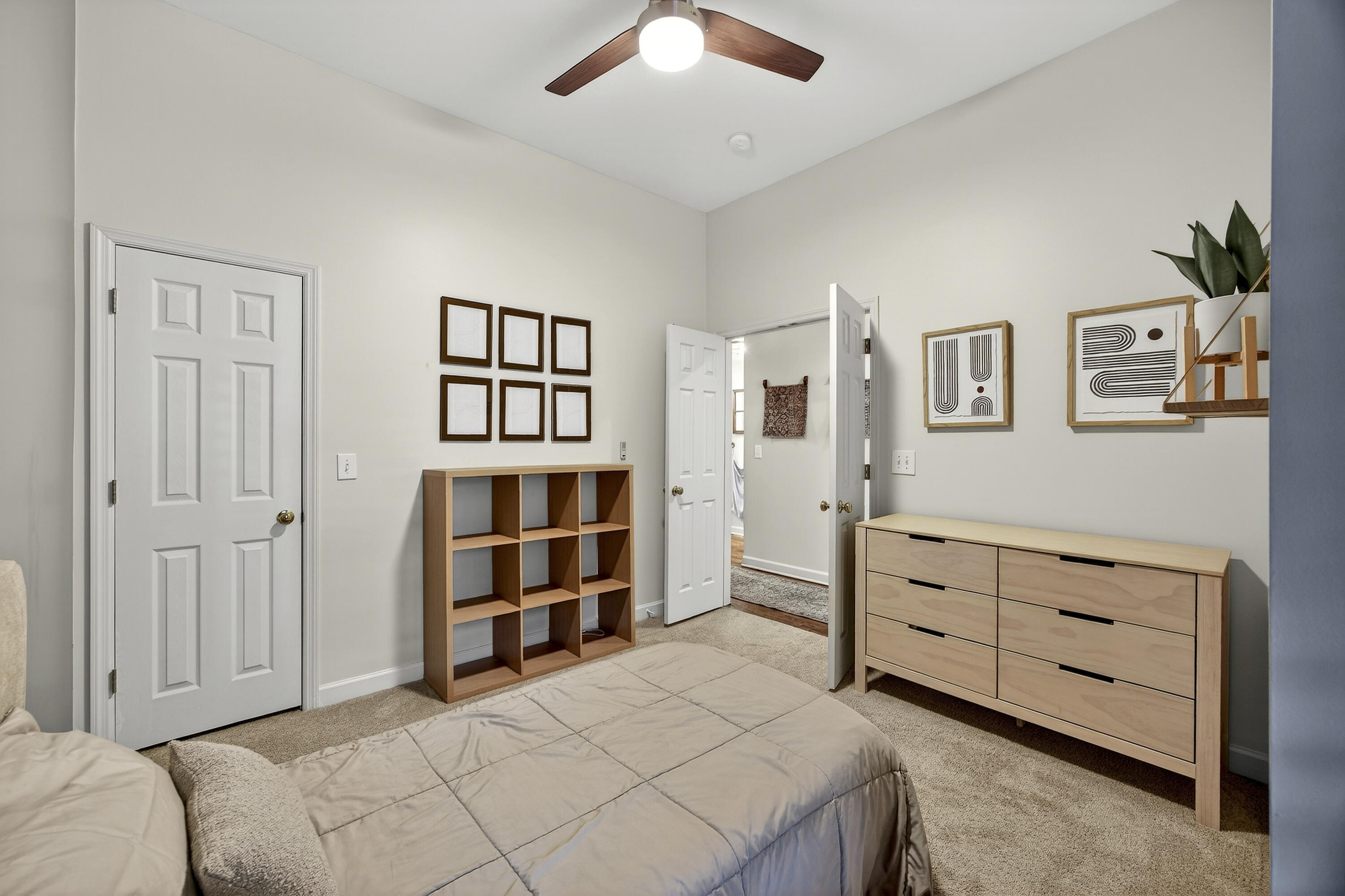 1617 William Hapton Way