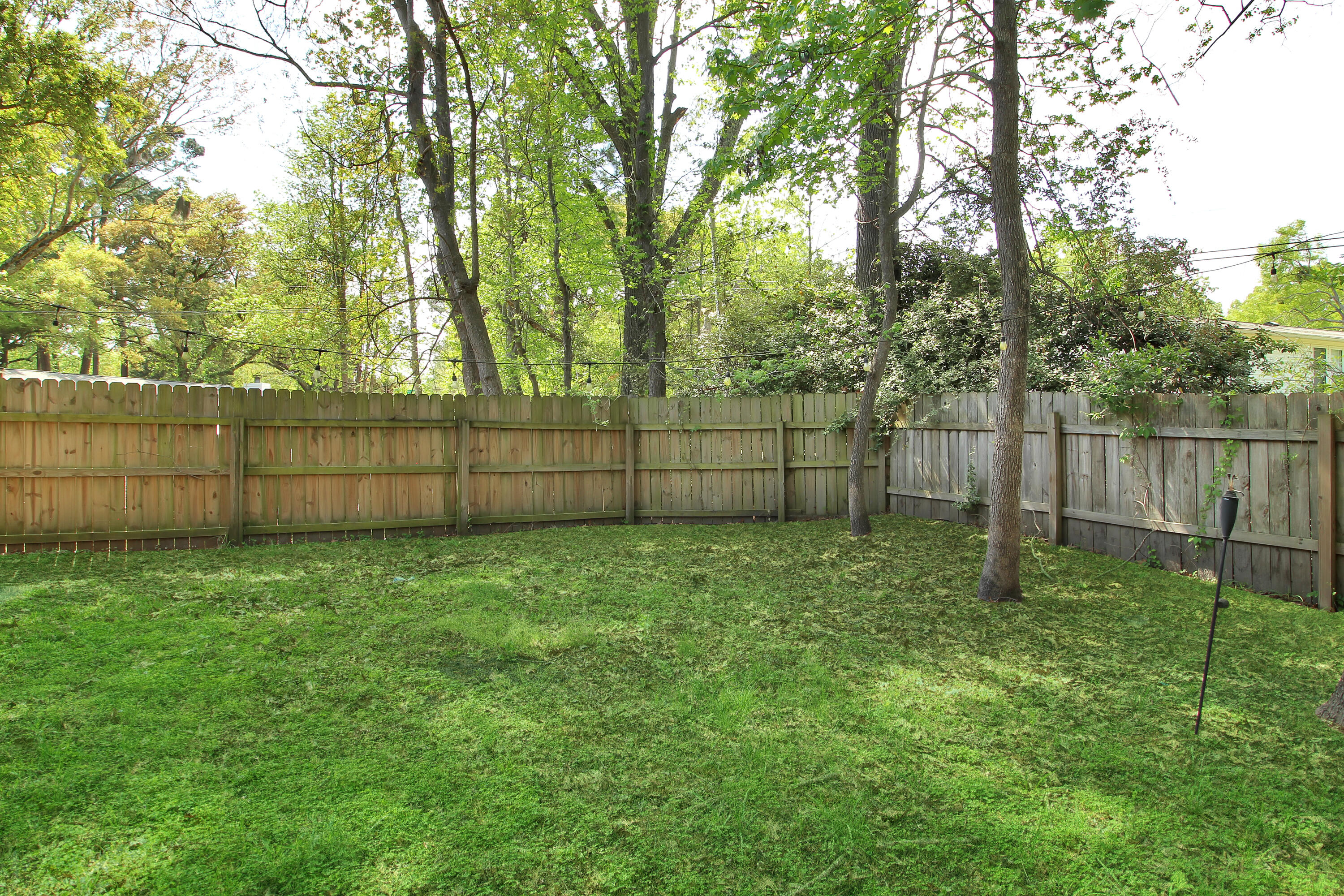 2104 Razorback Lane