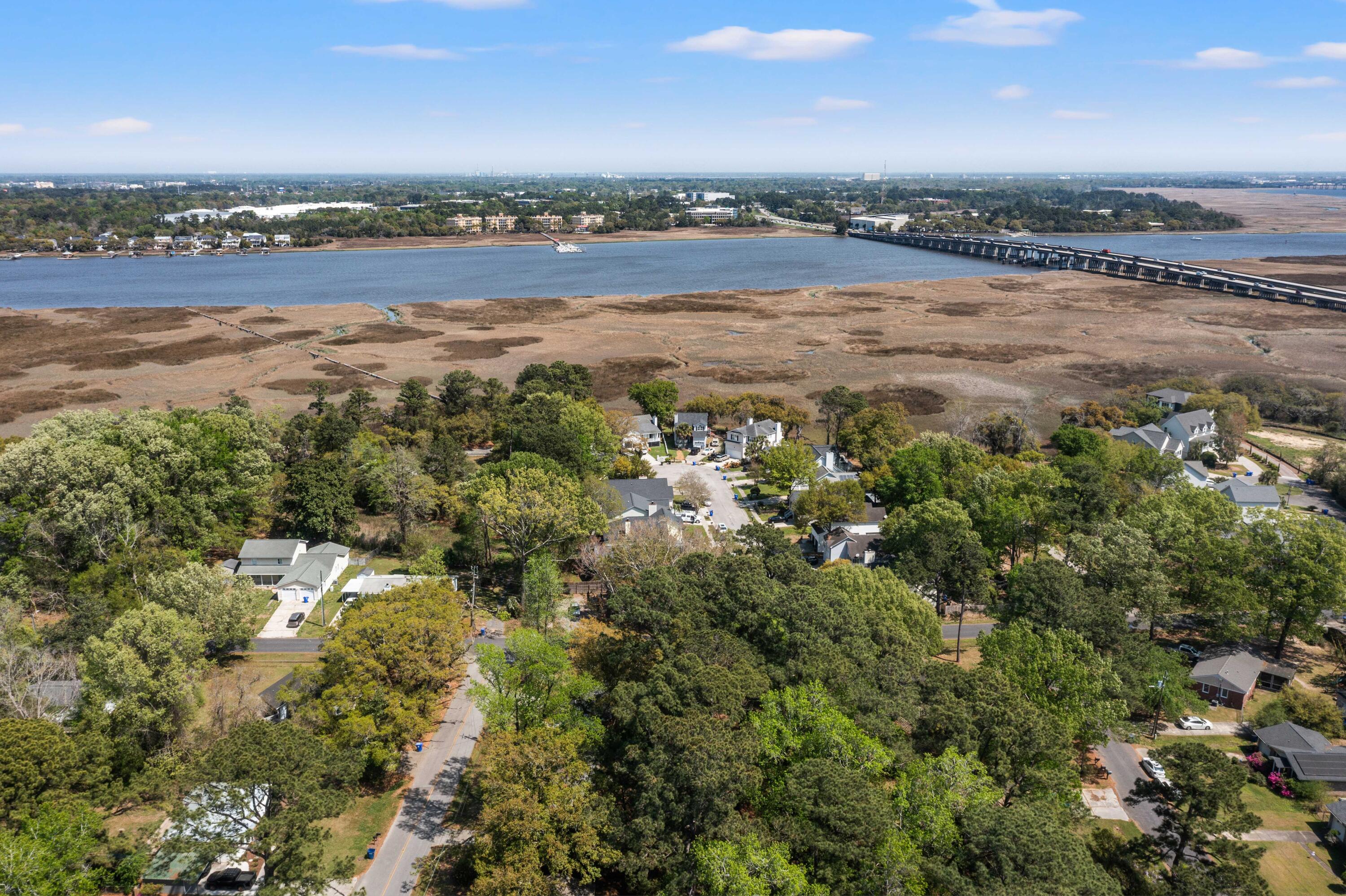 2104 Razorback Lane