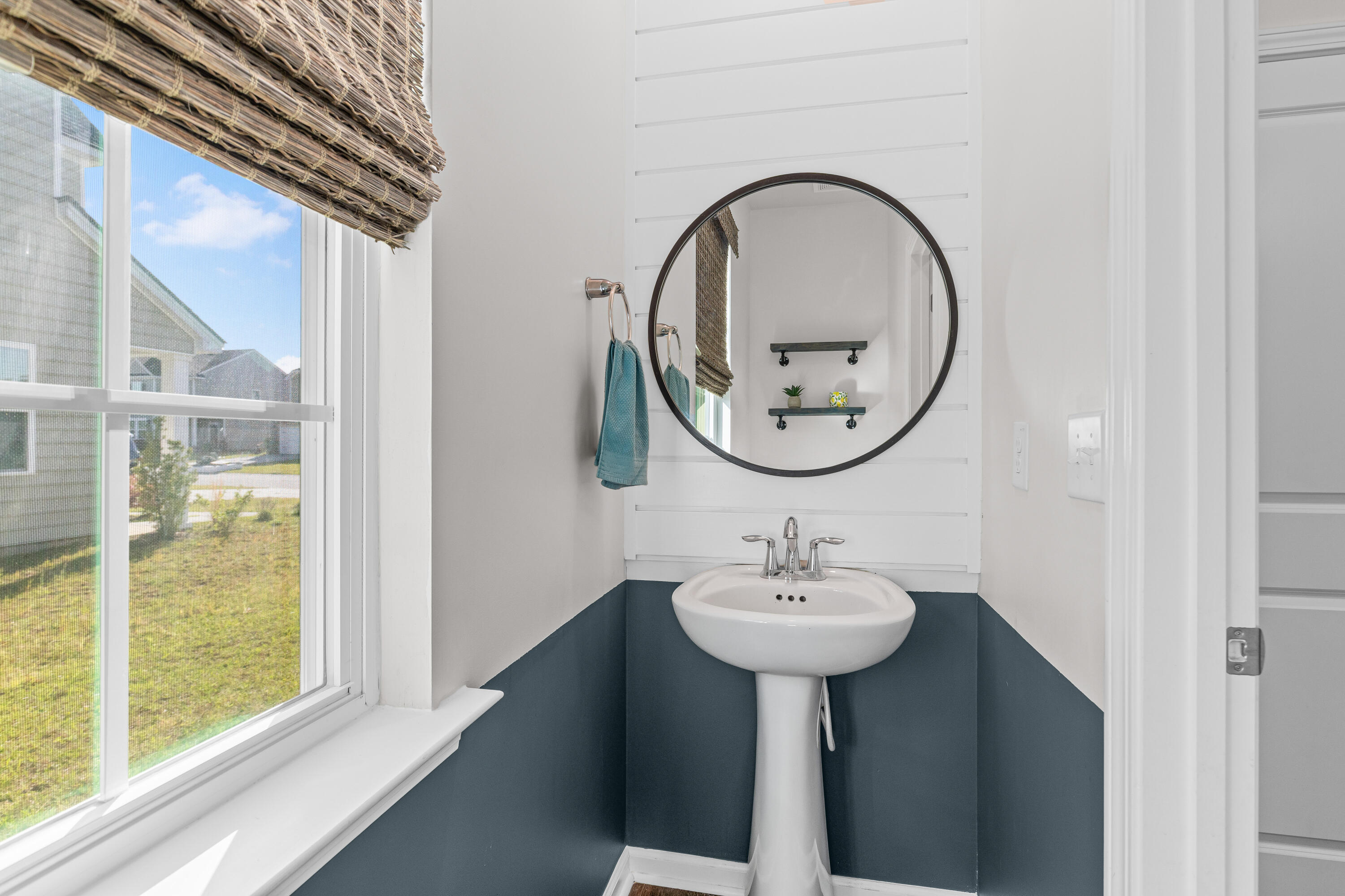 511 Singing Bush Avenue