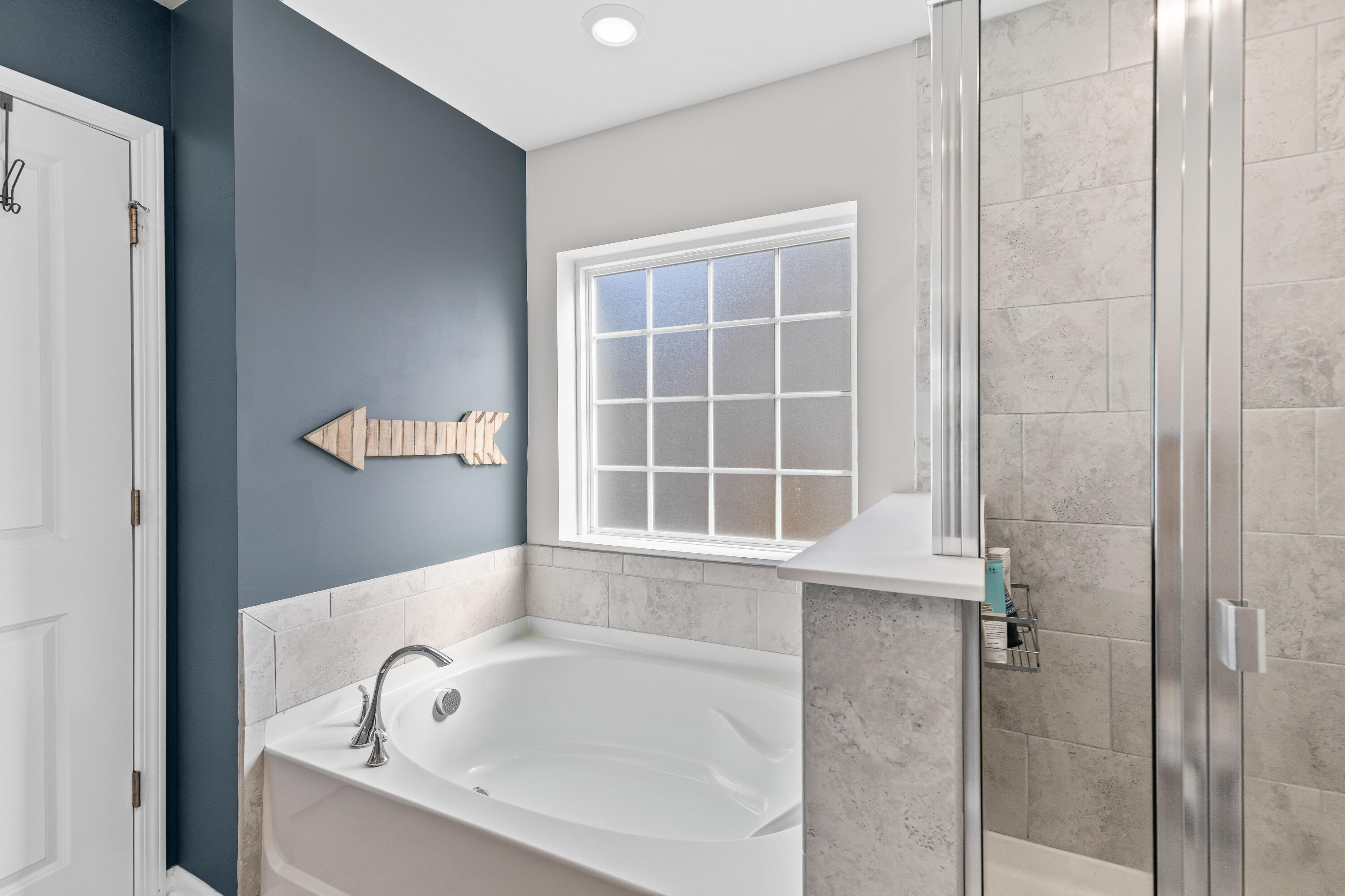 511 Singing Bush Avenue