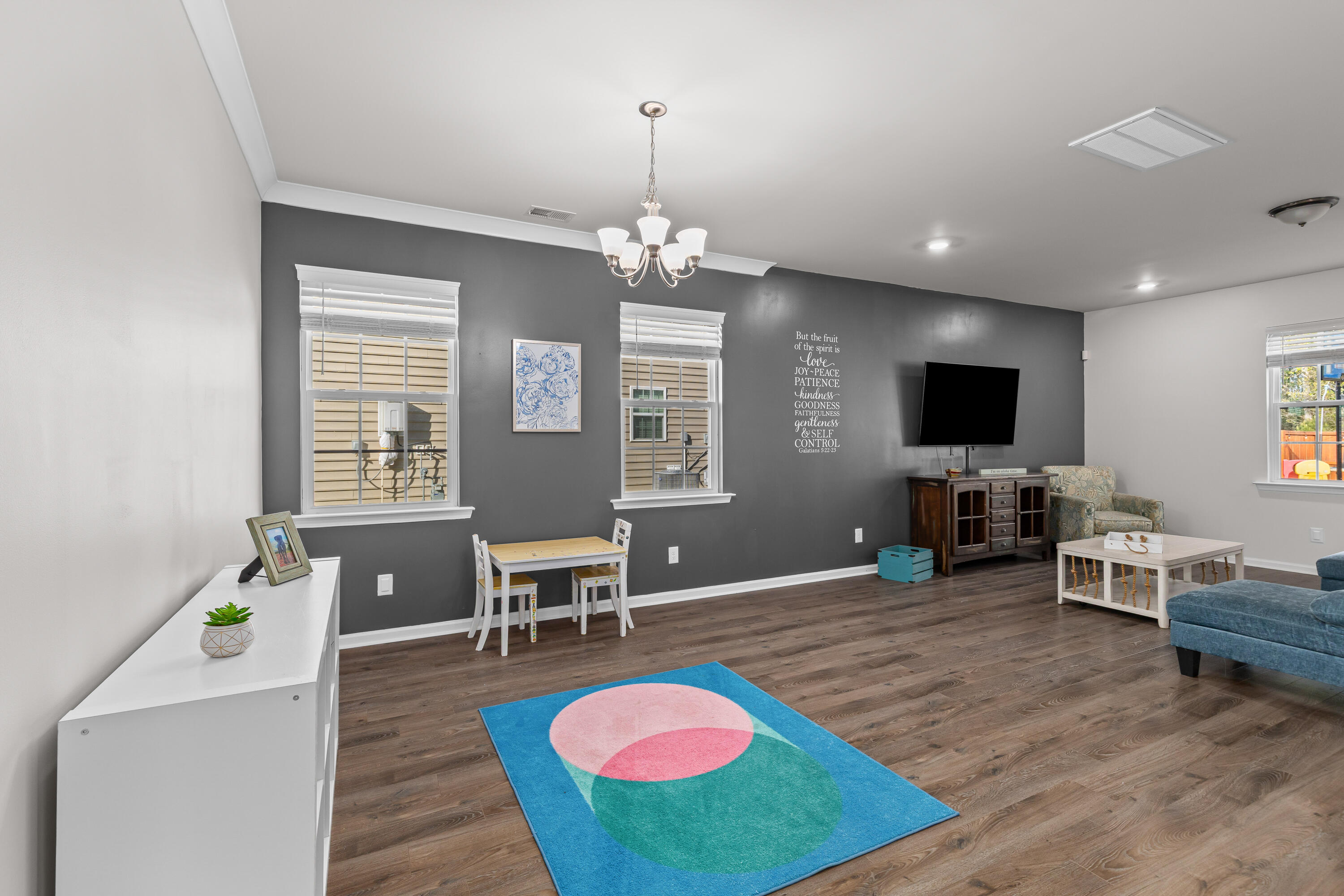 511 Singing Bush Avenue