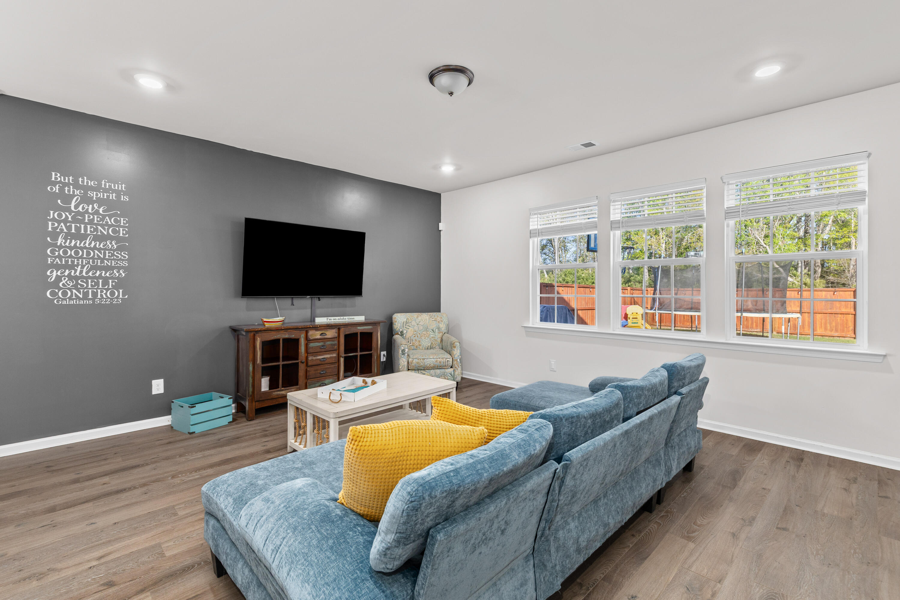 511 Singing Bush Avenue