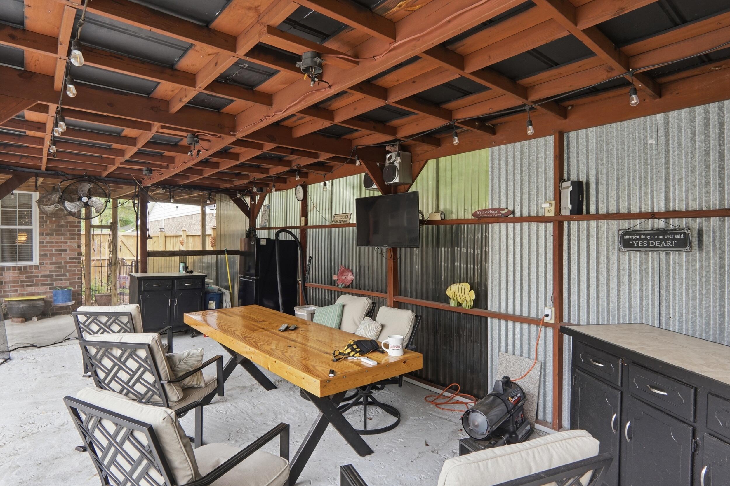 1778 Dogwood Road