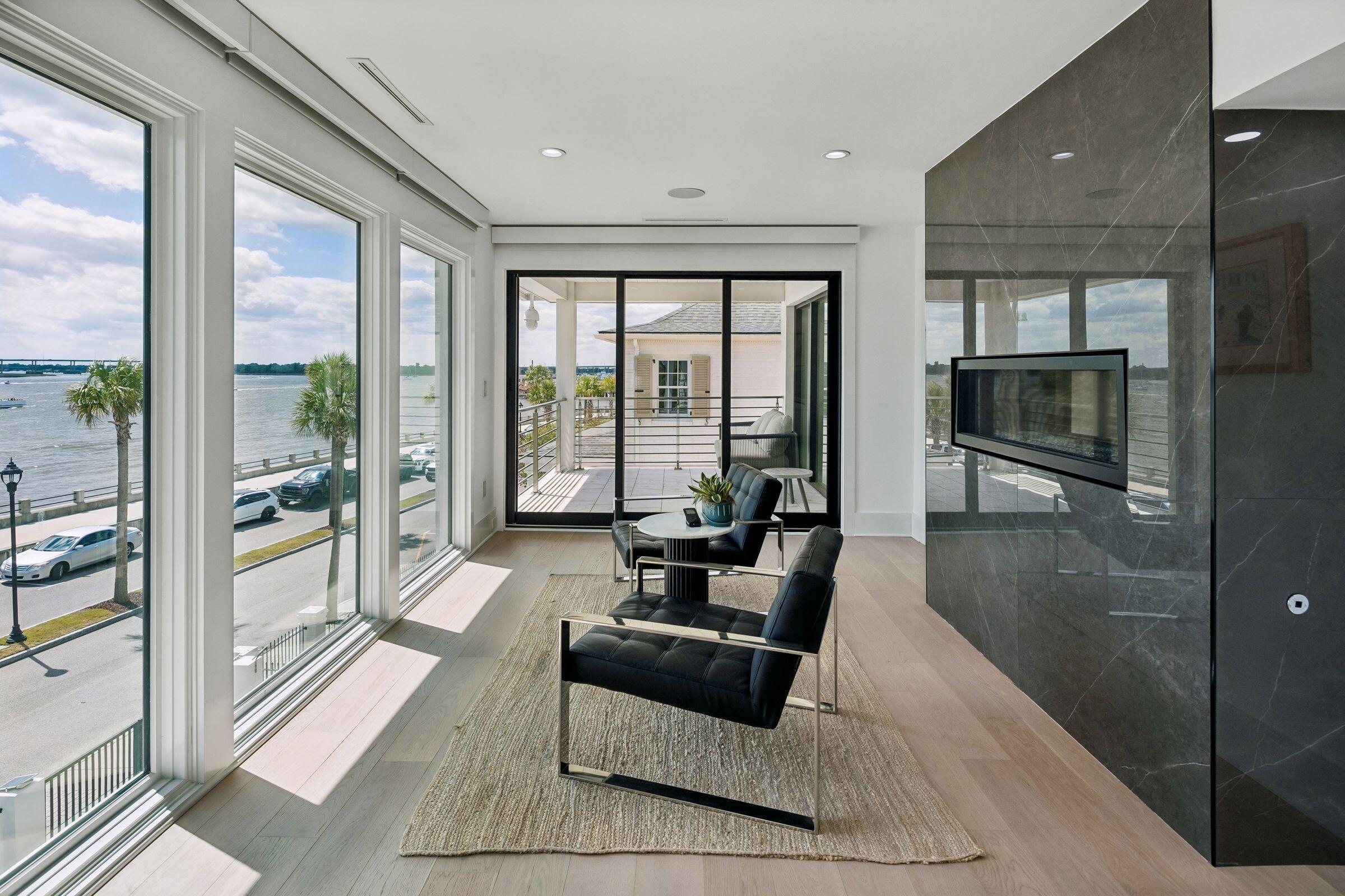 100 Murray Boulevard