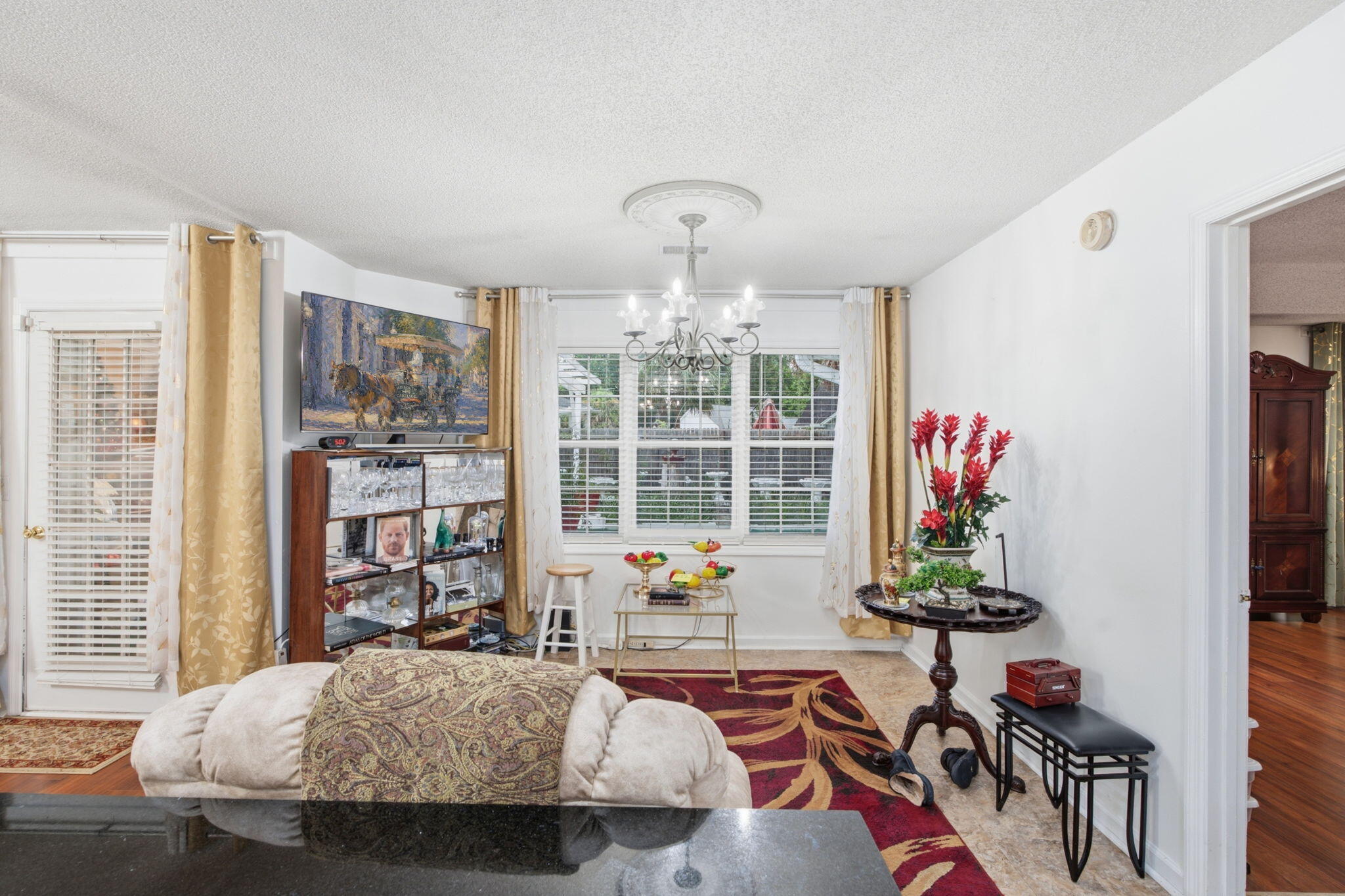 5408 Vernon Place