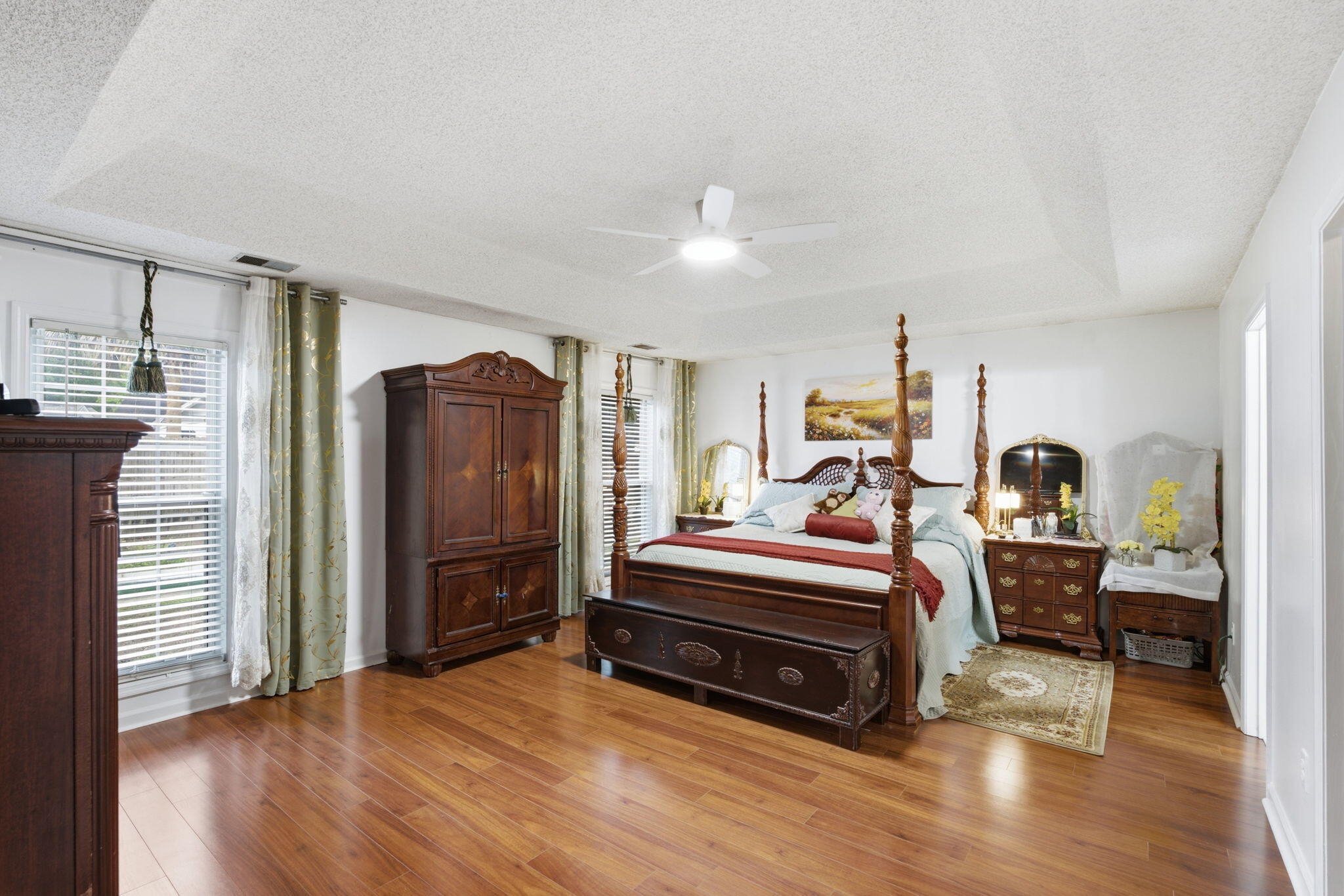 5408 Vernon Place