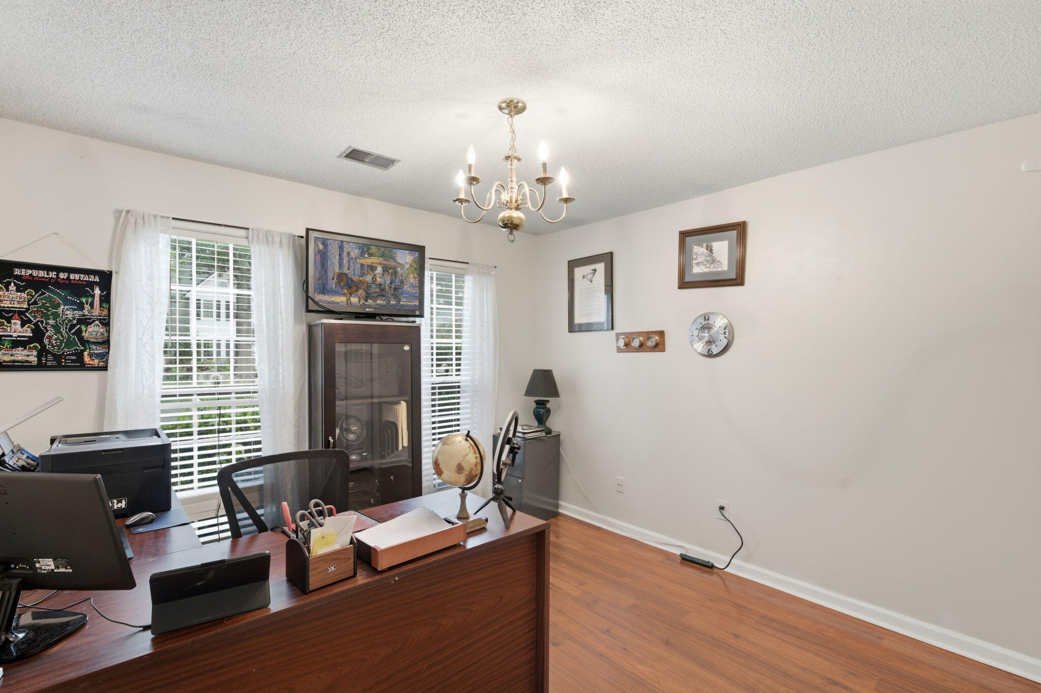 5408 Vernon Place