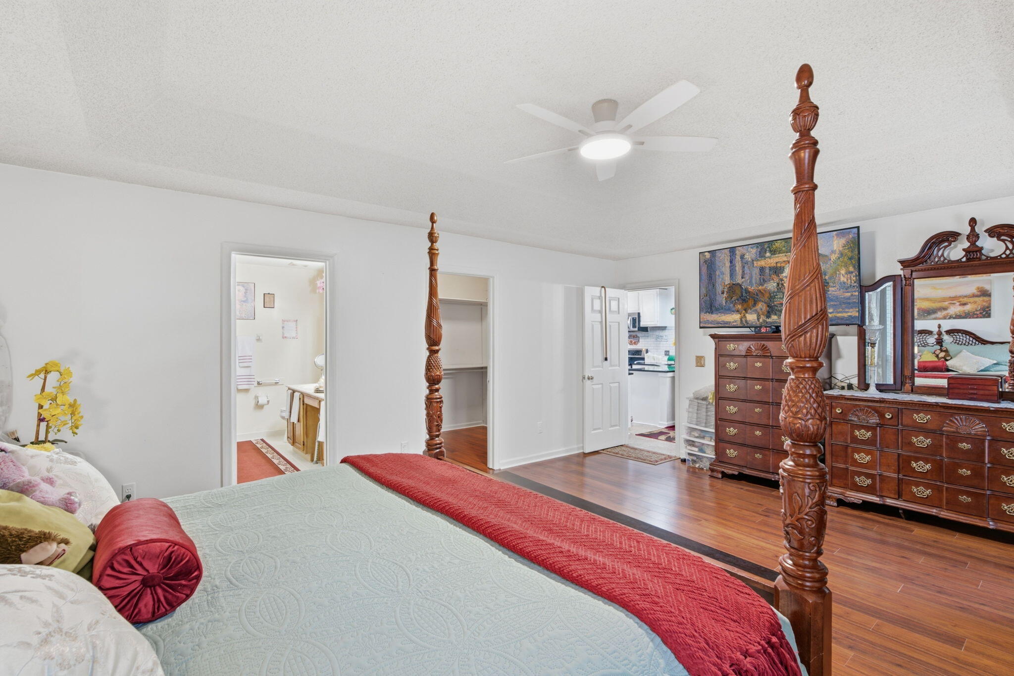 5408 Vernon Place