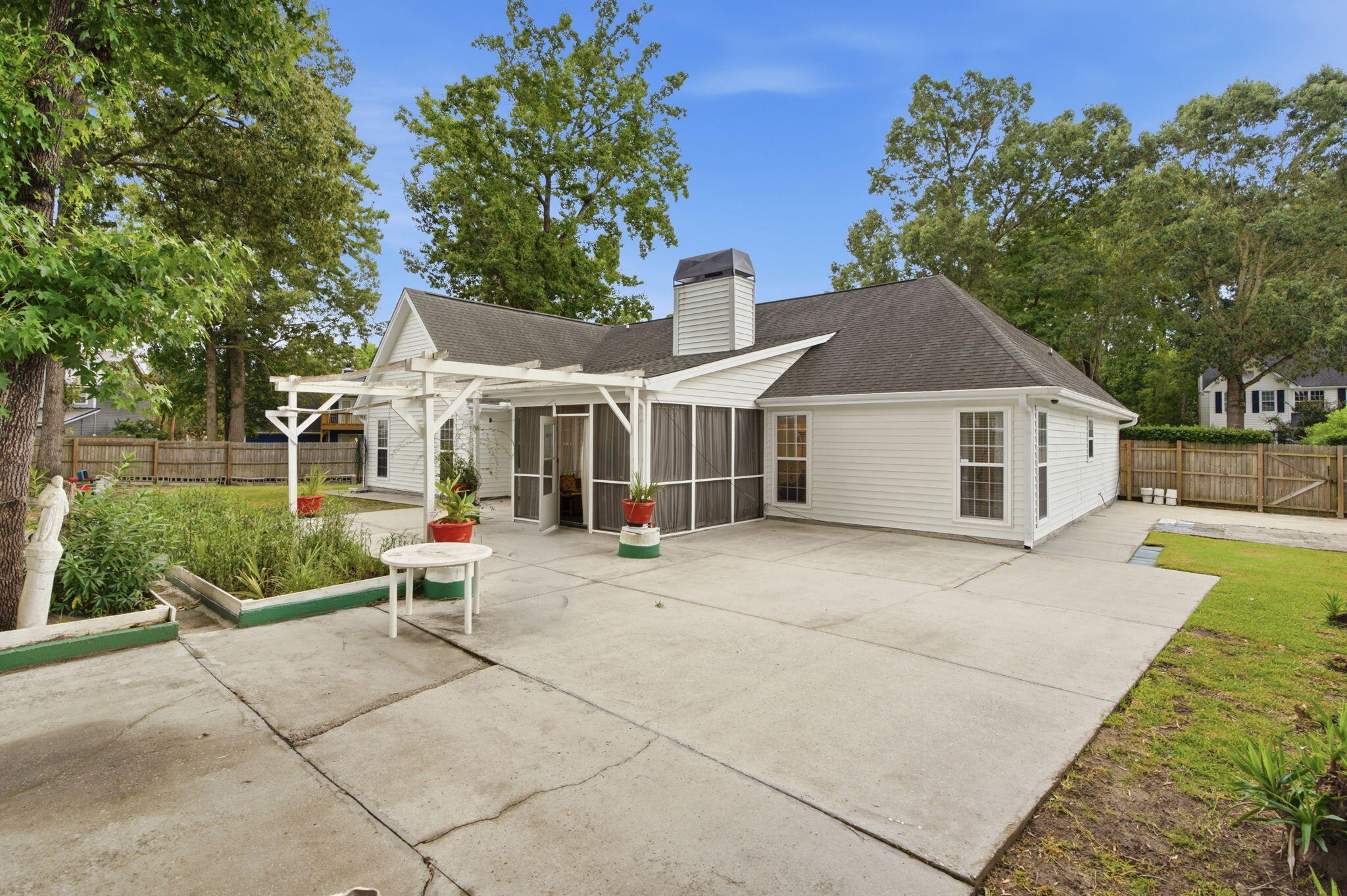 5408 Vernon Place
