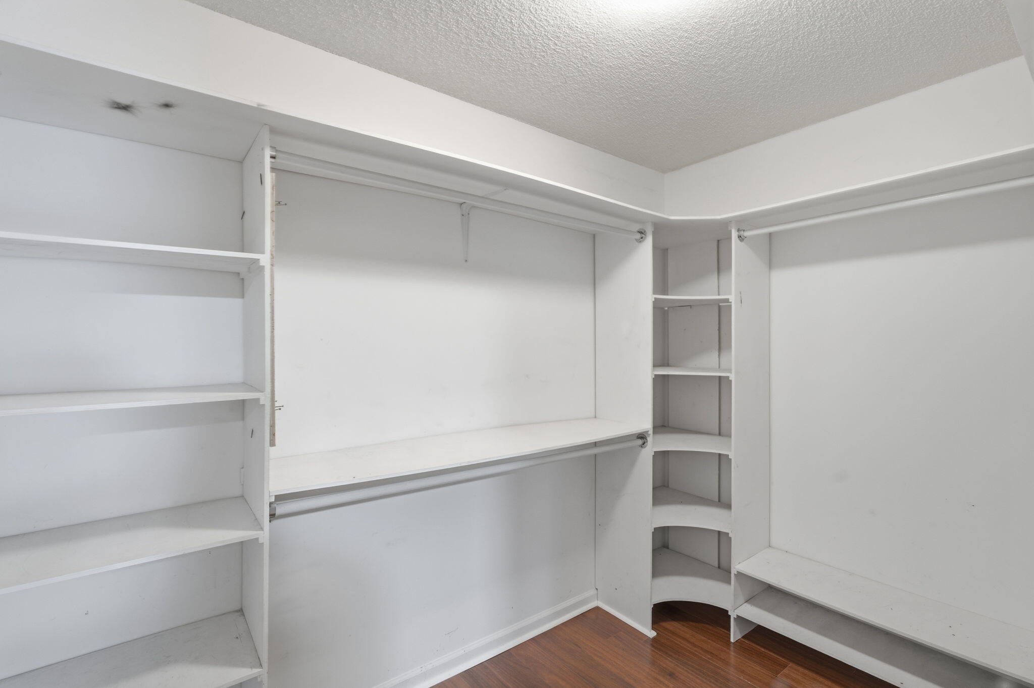 5408 Vernon Place