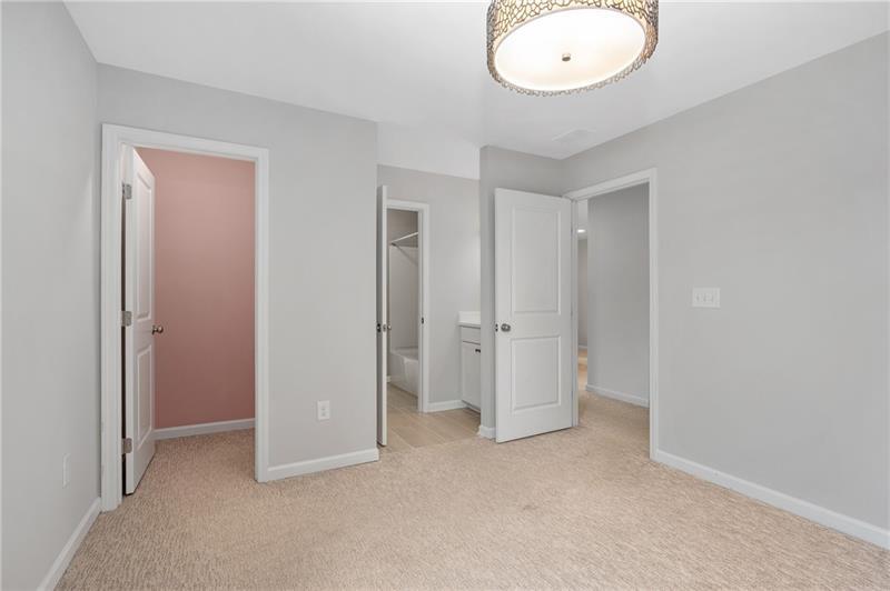 800 Ivy Crest Lane