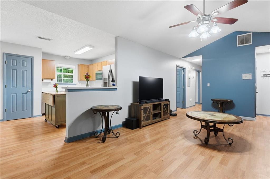40 Yeager Court
