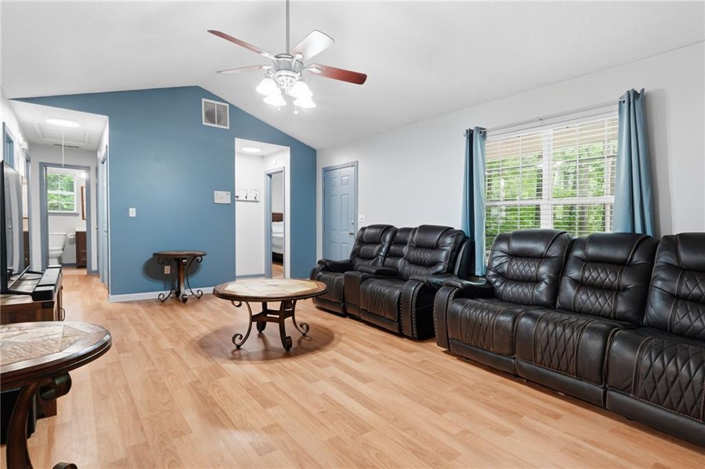40 Yeager Court