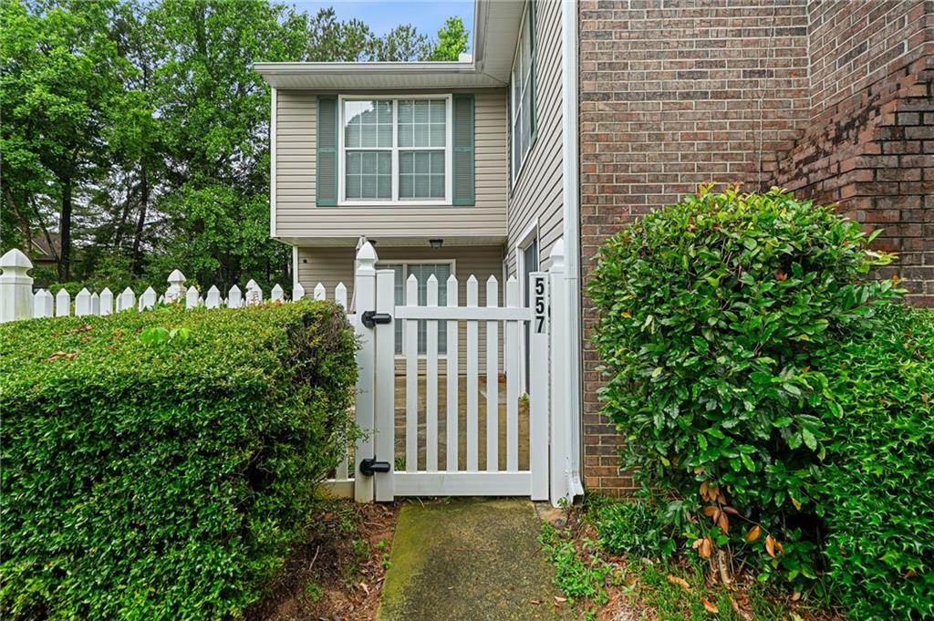 557 Picketts Bend Court