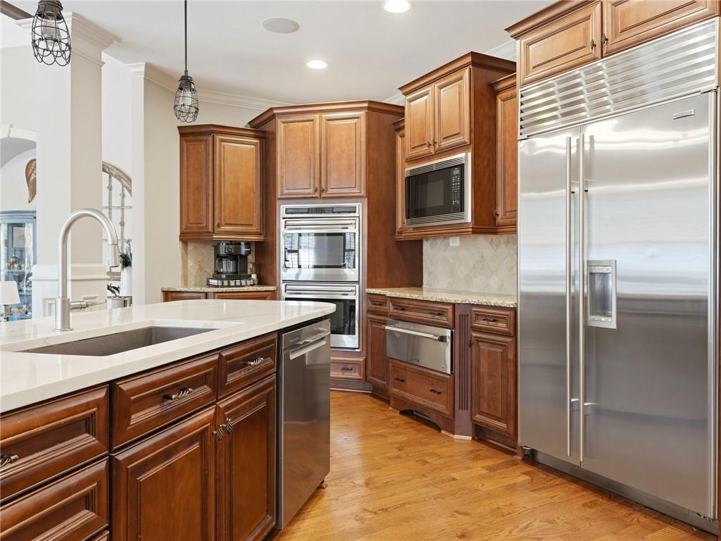 501 Gold Shore Lane