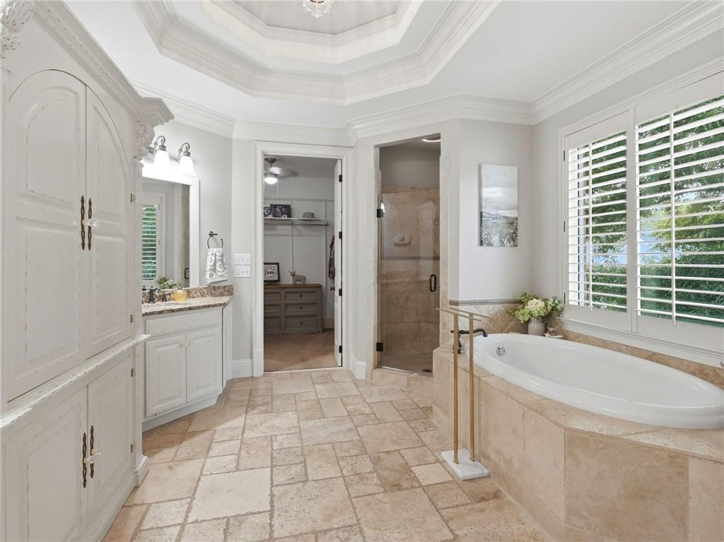 501 Gold Shore Lane