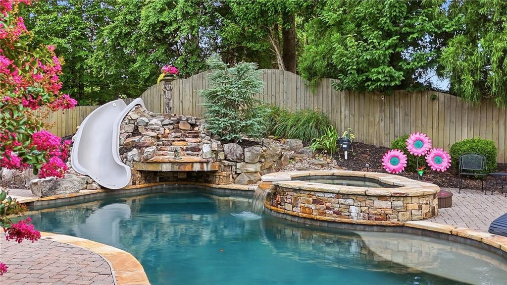 501 Gold Shore Lane