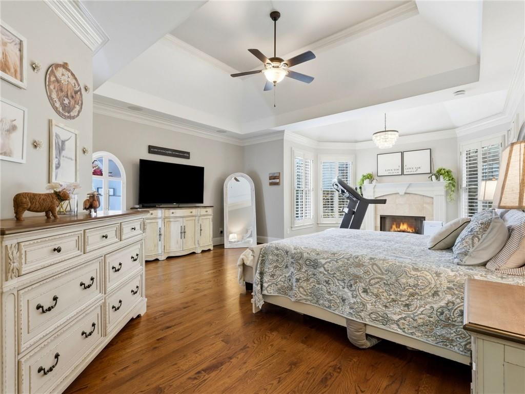 501 Gold Shore Lane