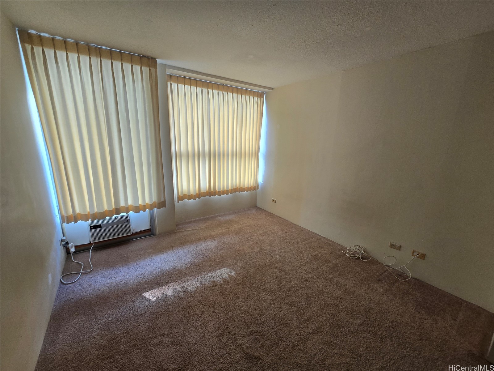 1621 Dole Street 504