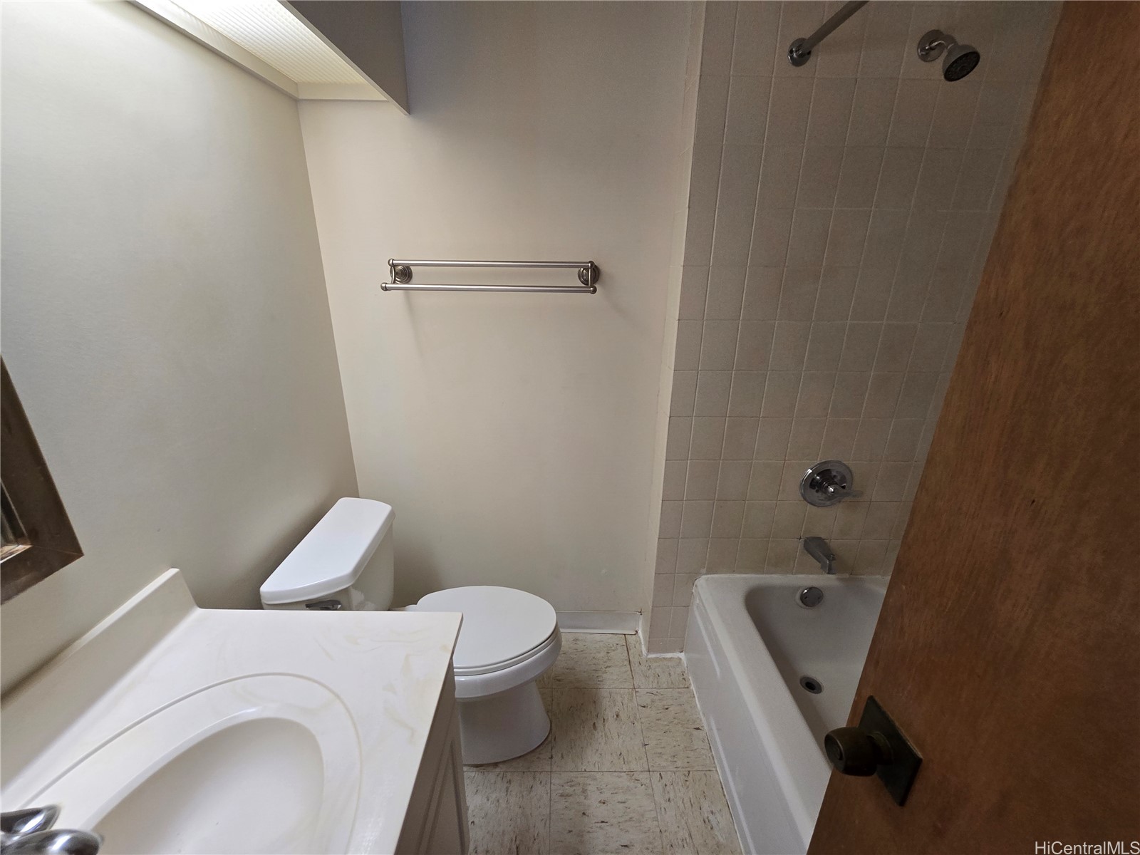 1621 Dole Street 504